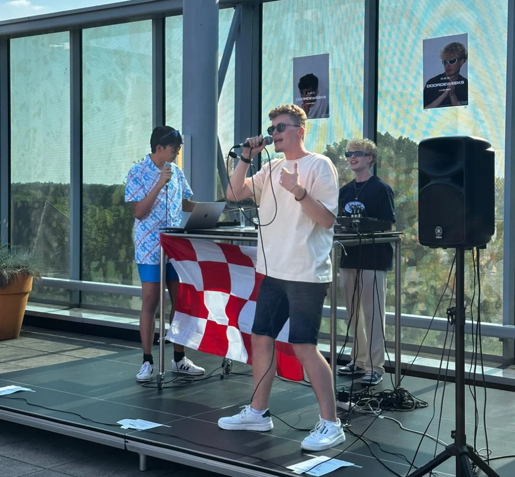 DOORDEWEEKS Rooftop Concert