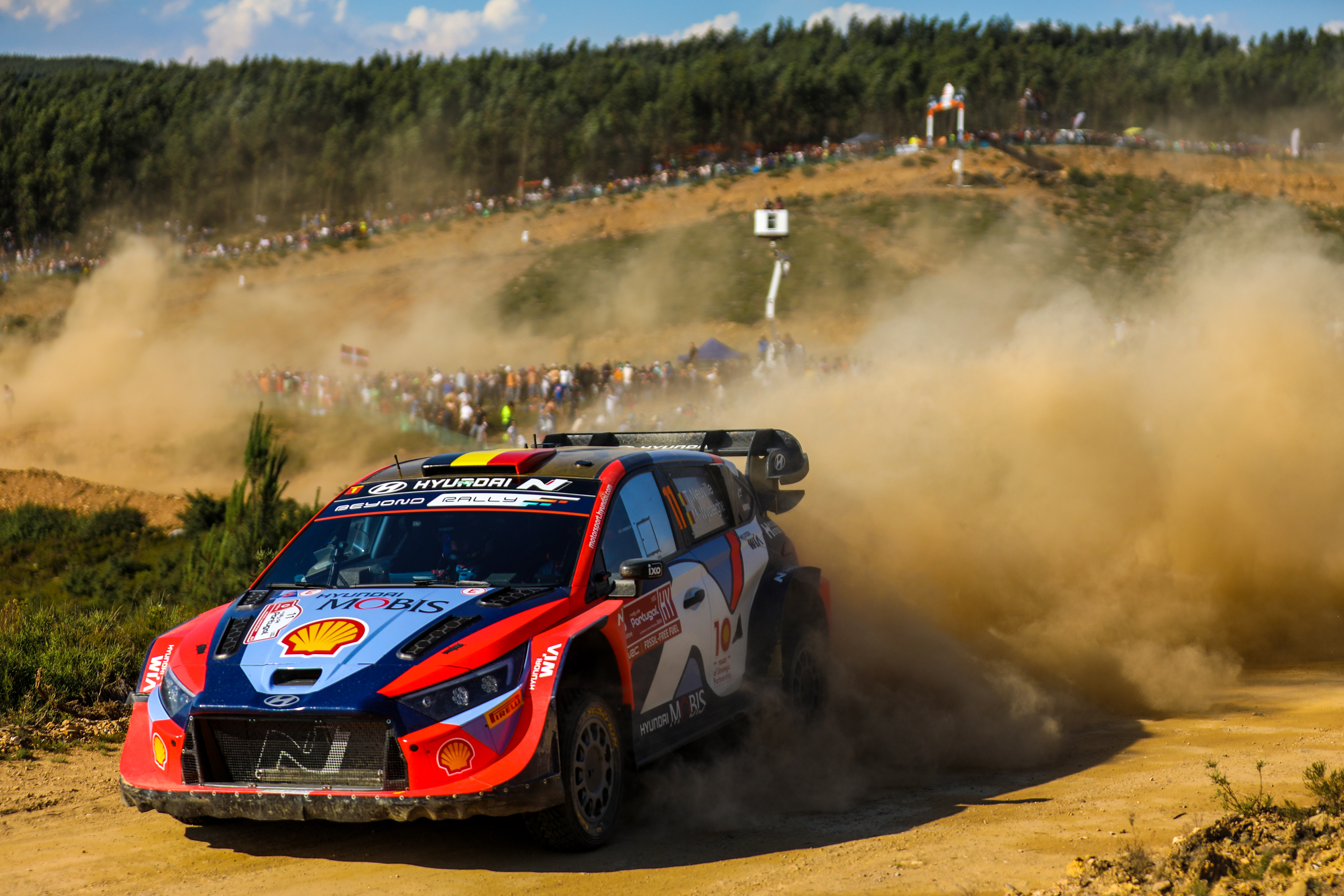 11 - Tierry Neuville (BEL) / Martijn Wydaeghe (BEL) - Hyundai Shell Mobis World Rally Team - Hyundai i20N Rally1 Hybrid - WRC Portugal 2024, May 12, Mortagua Portugal - Photo Edu Almeida / Zoom Motorsport 