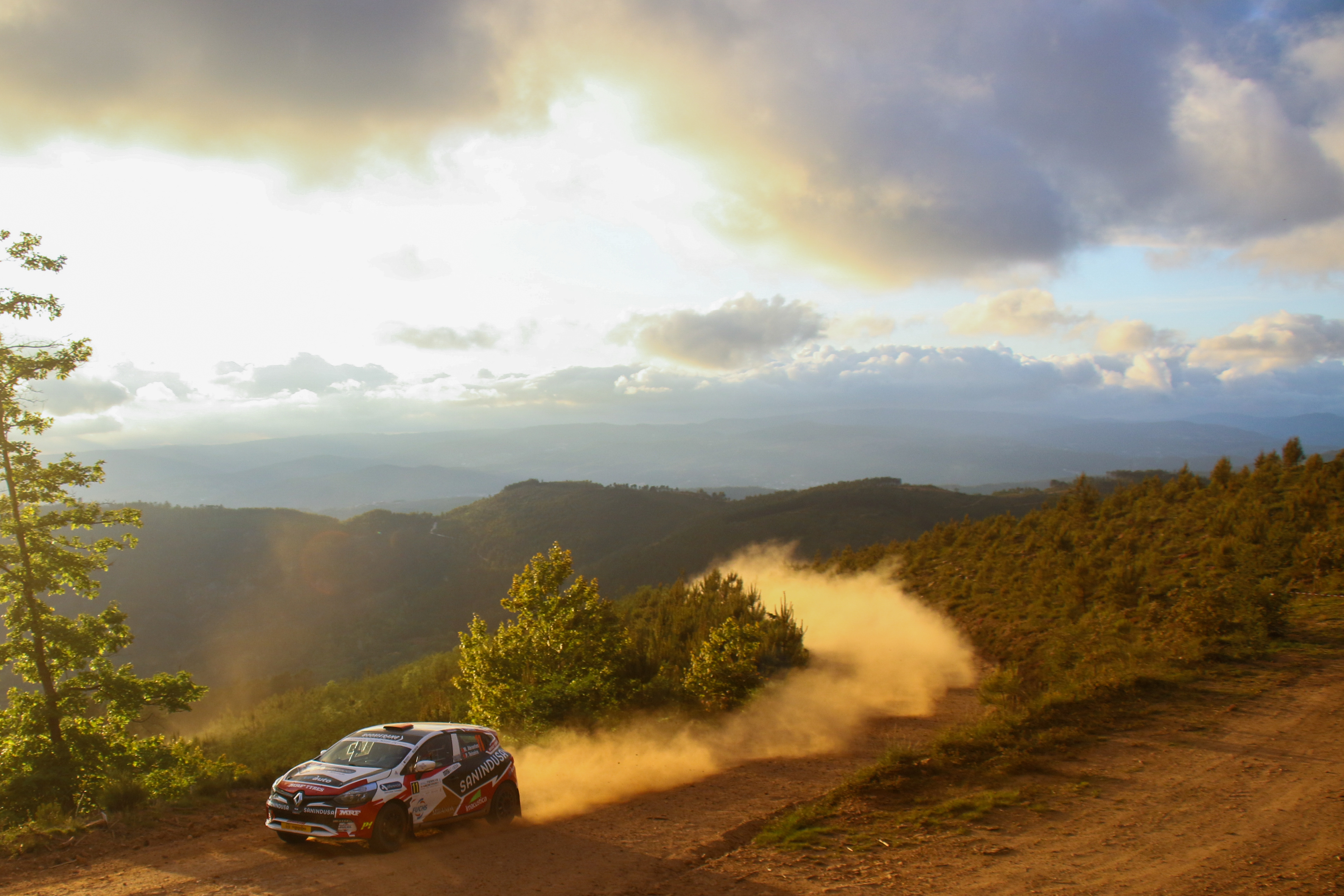11 - Miguel Abrantes (PRT) / Tiago Silva (PRT) - Renault Clio RS R3T - Rali Terras D’Aboboreira 2023, April 28 2023, Amarante Portugal - Photo Edu Almeida / Zoom Motorsport 