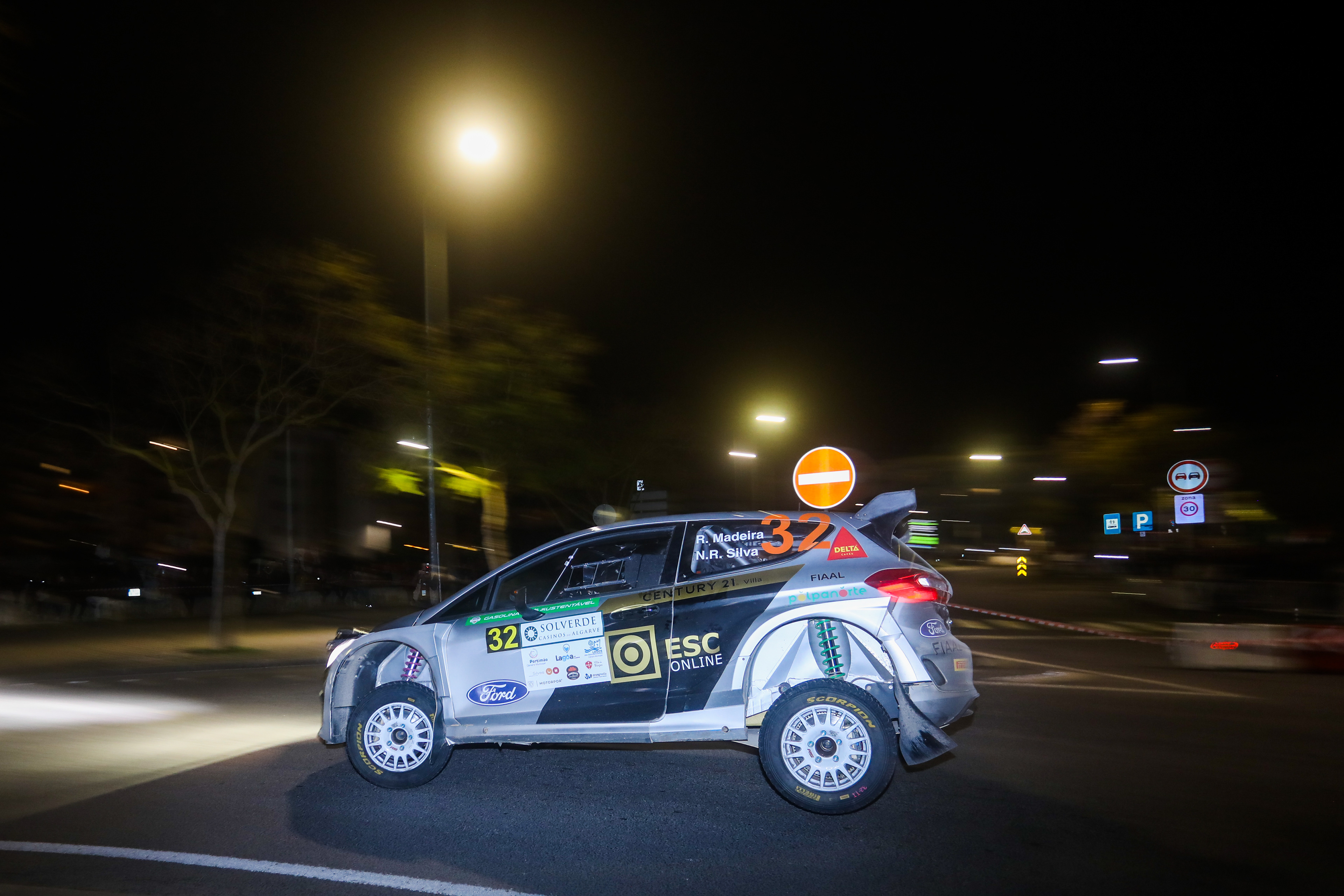 32 - Rui Madeira (PRT) / Nuno Rodrigues da Silva (PRT) - Ford Fiesta MK2 Rallye2 - Rallye Casinos do Algarve 2024, March 14, Algarve Portugal - Photo Edu Almeida / Zoom Motorsport