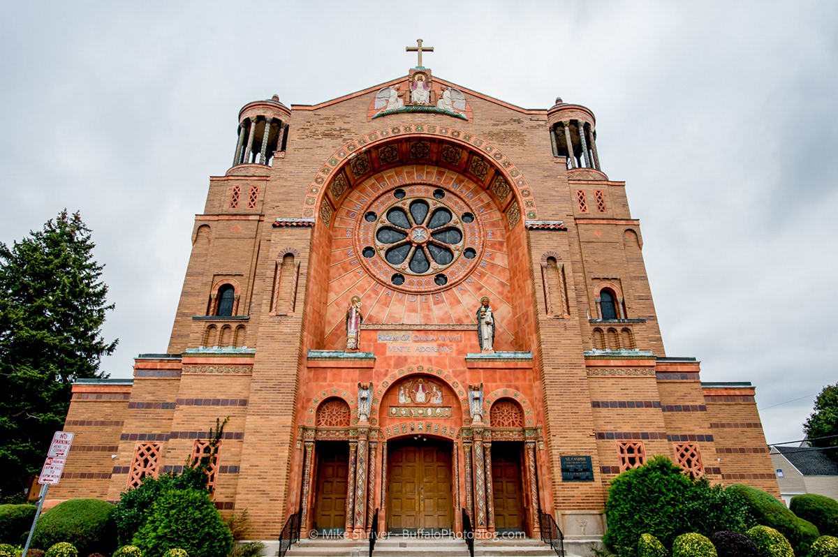 Photography of Buffalo, NY sunday service St. Casimir