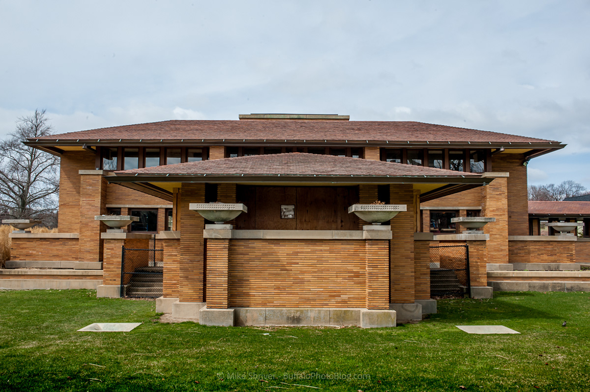 Buffalo Nickel Money Clip Wallet: Black - Frank Lloyd Wright's Martin House  Museum Store