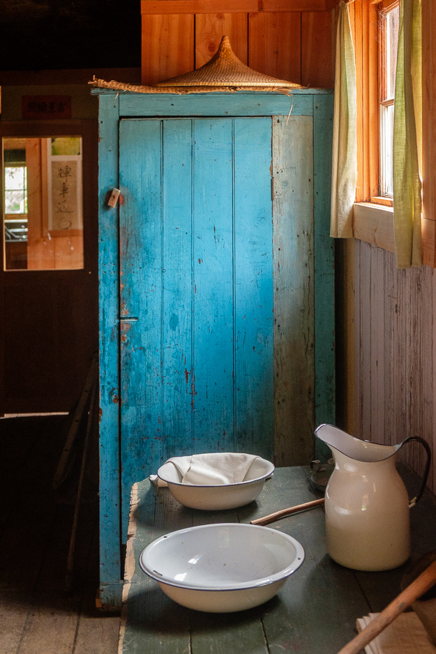 BLUE DOOR ・ Barkerville, British Columbia-2016 - ID #029