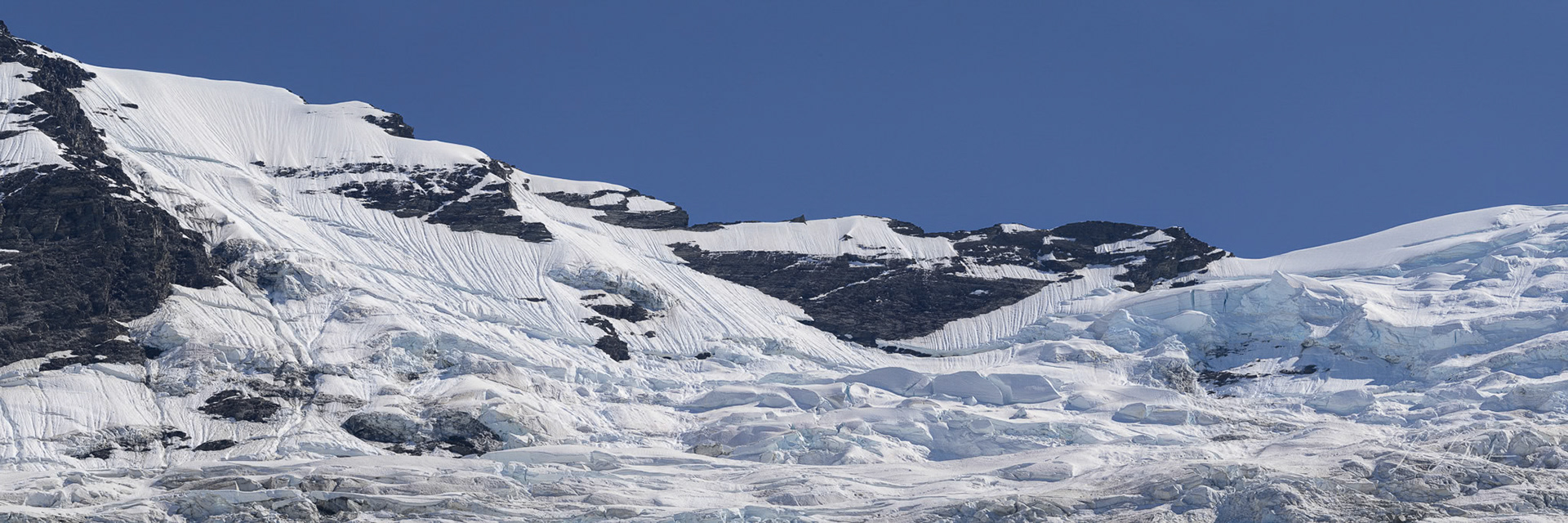 A 9 shot panorama of the ice patterns on the glacier top.