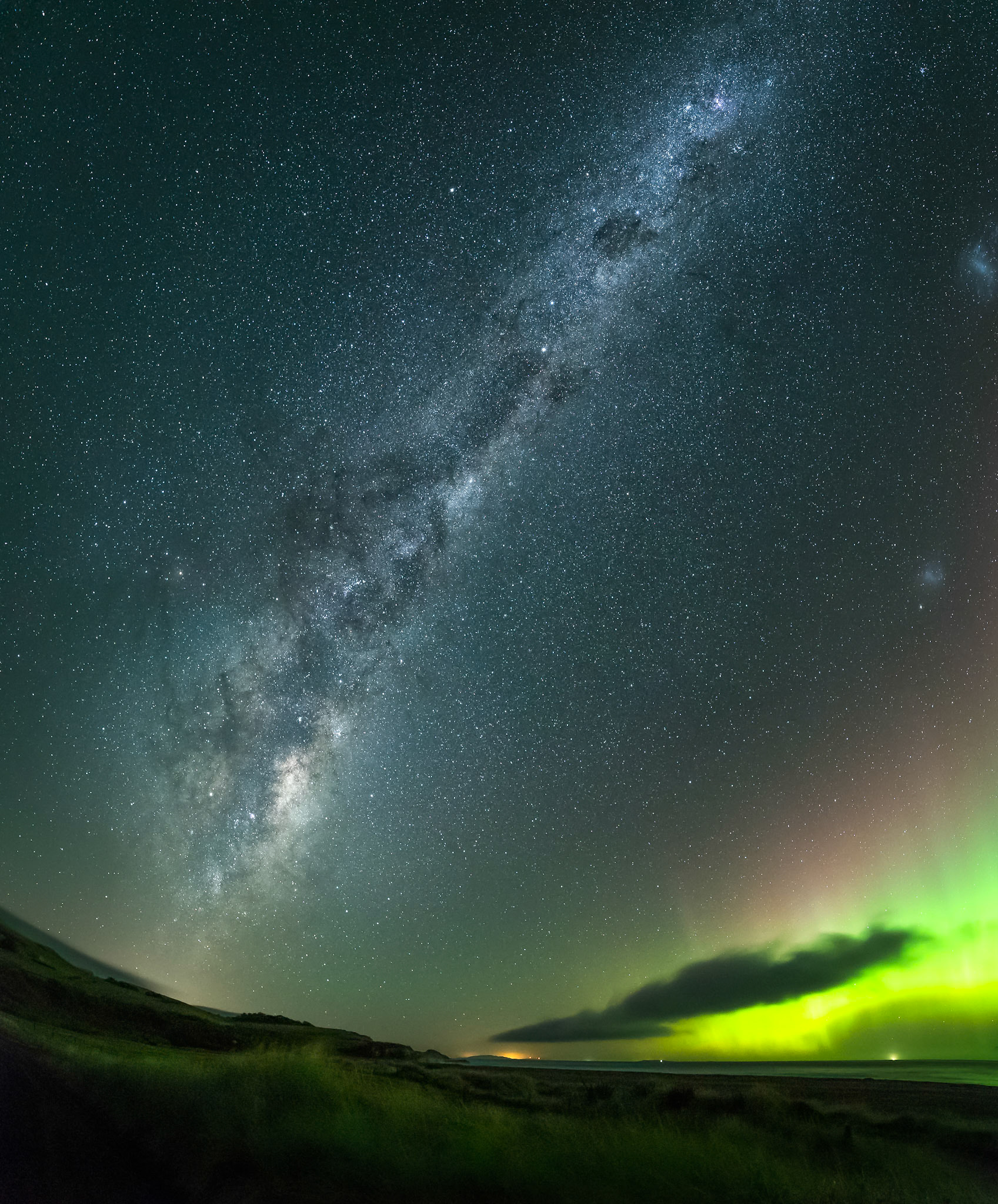 On this night there was a magnificent Aurora Australis booming on the beach, and a beautiful Milky Way high above