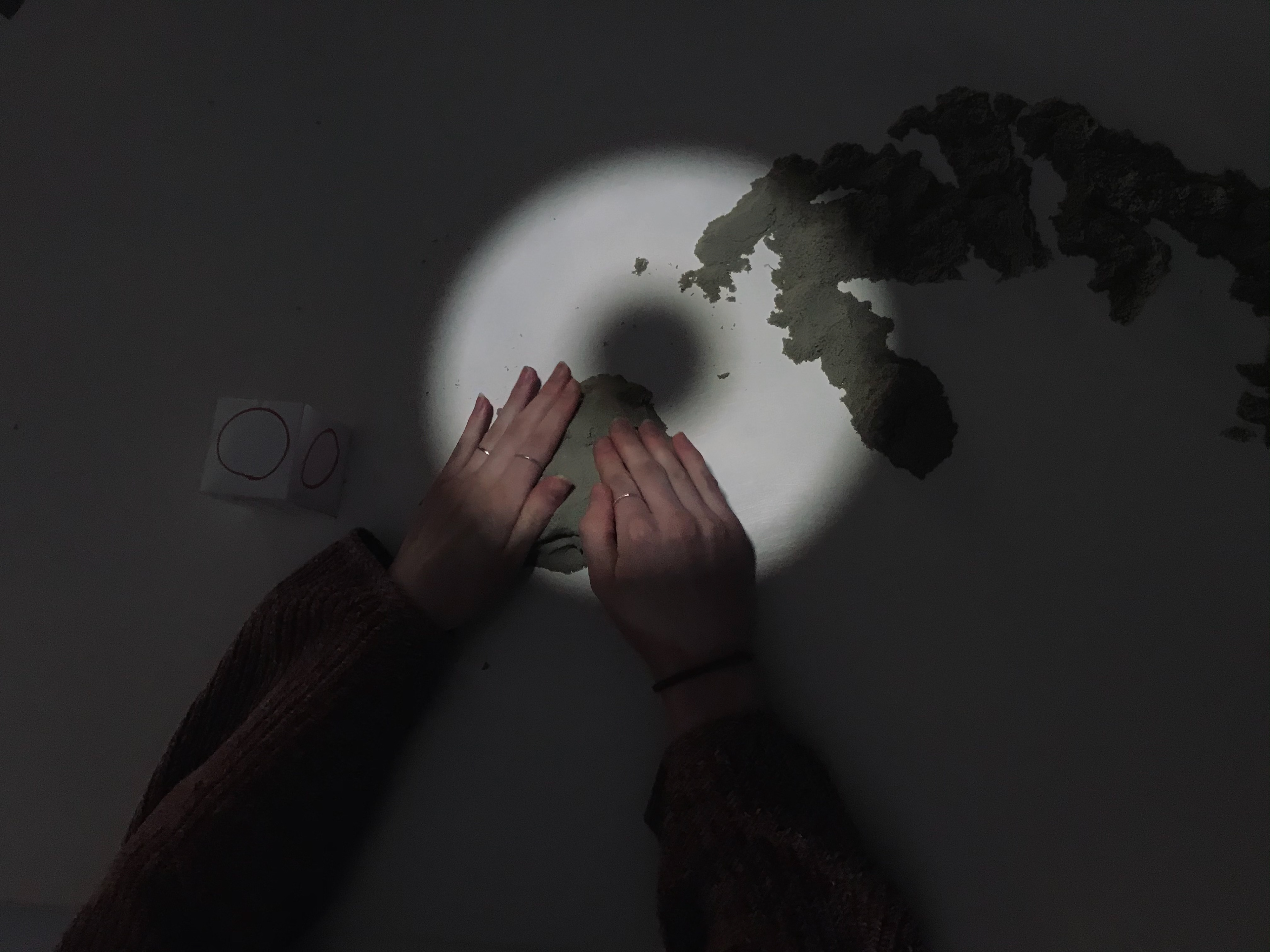 Prototype with magic sand and projector