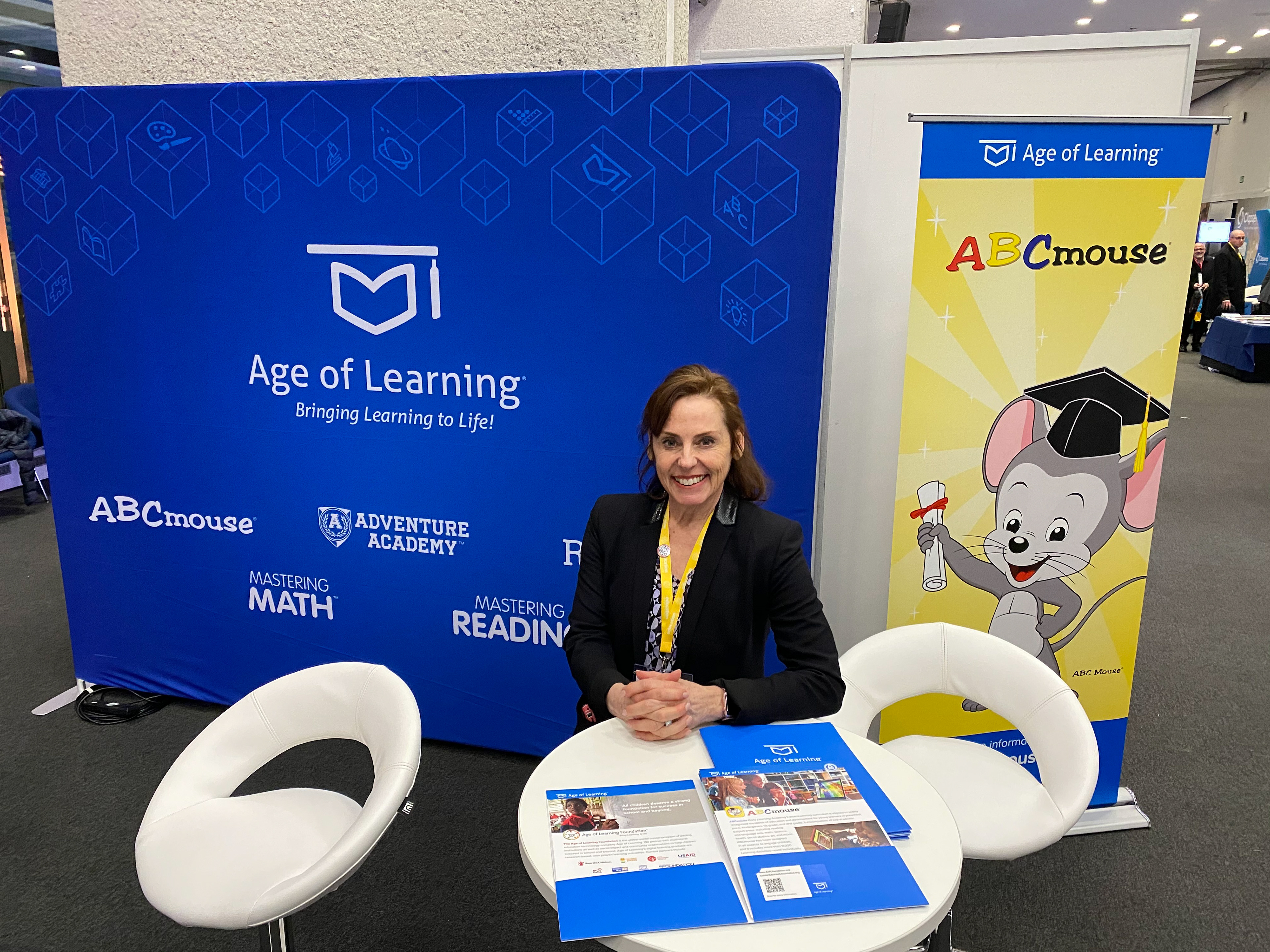 PILLOWCASE PVC FRAME BACKDROP, PULL-UP BANNER, PRESSKIT