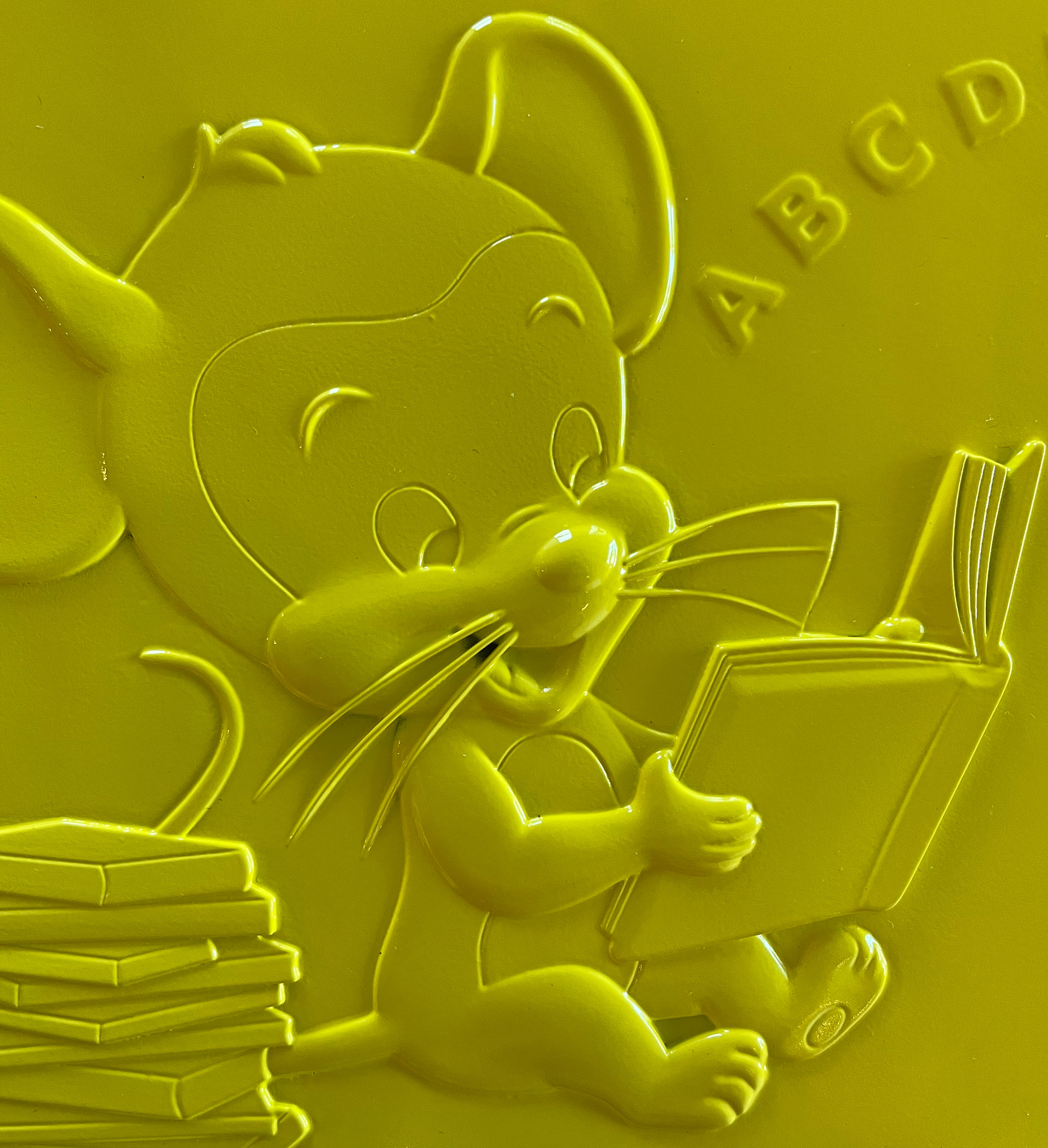 MOLDED PLASTIC CHARACTER SCULPT