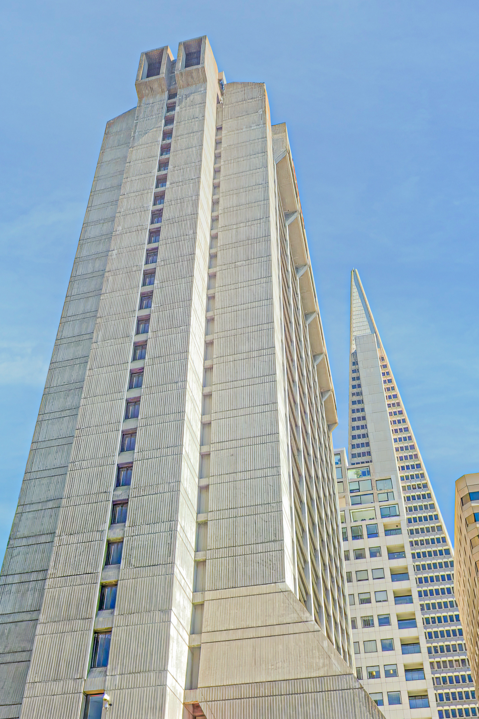 San Francisco Hilton and the Transamerica Pyramid