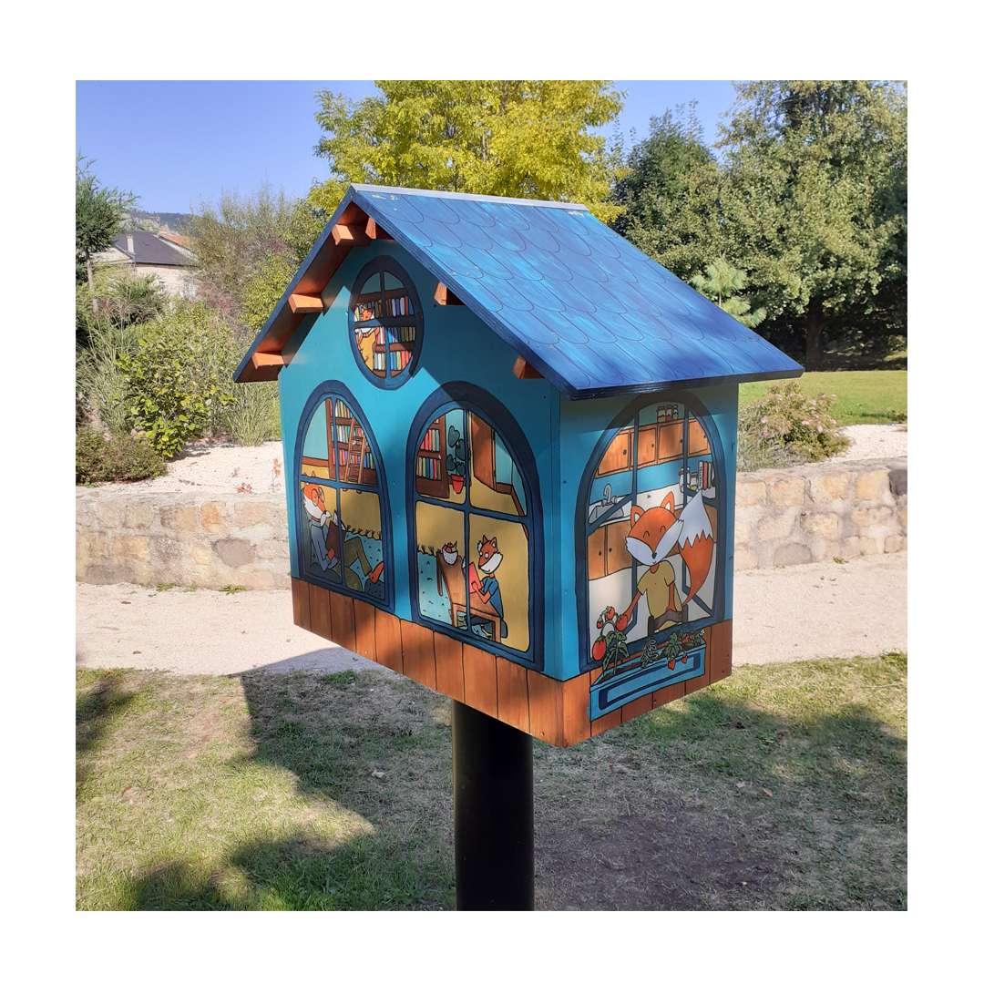 Boîte à livres réalisée pour la commune de Saint-Julien-Chapteuil (43)