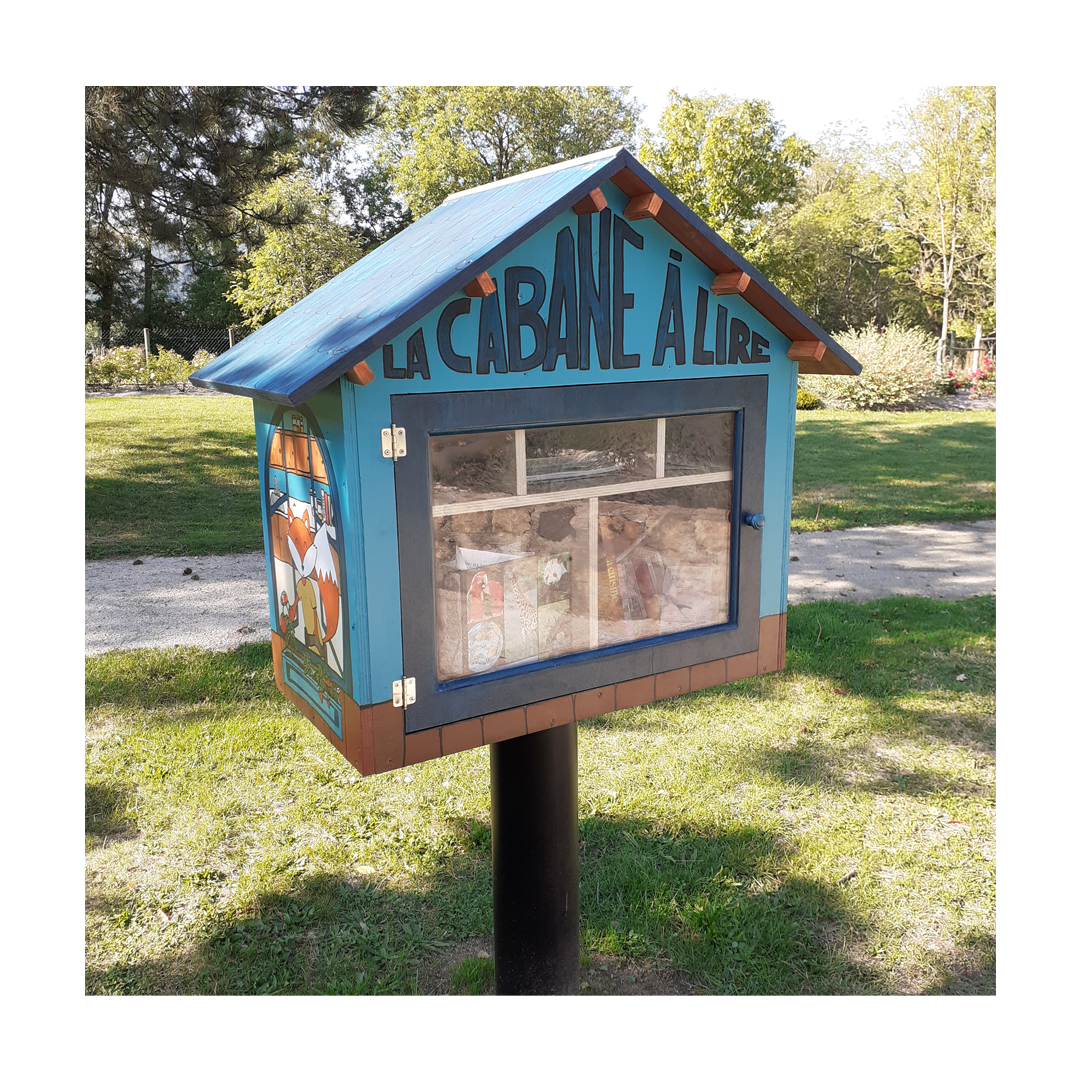 Boîte à livres réalisée pour la commune de Saint-Julien-Chapteuil (43)