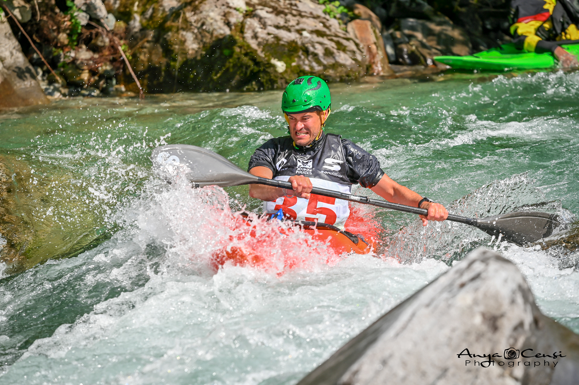 Kayak-100