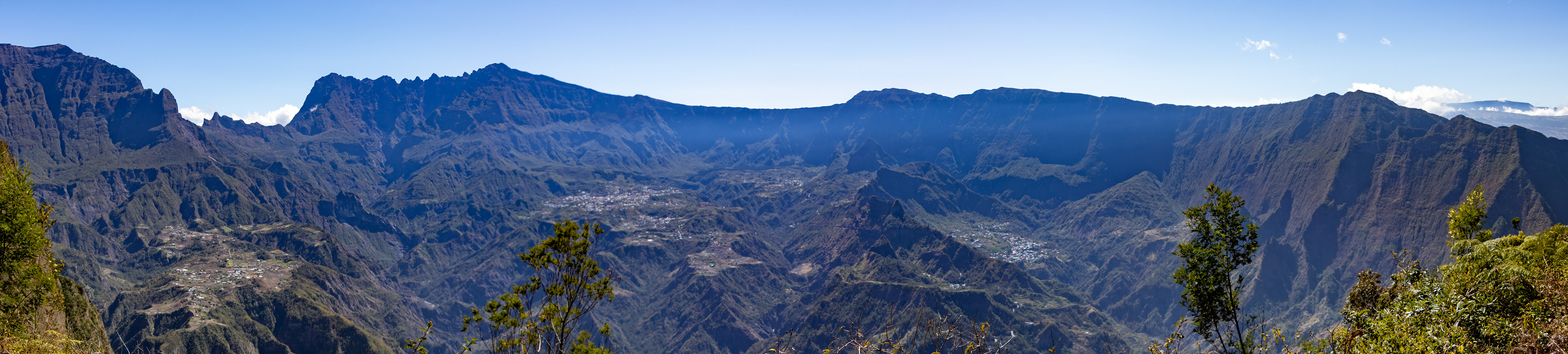 Cirque de Cilaos depuis la fenêtre des Makes