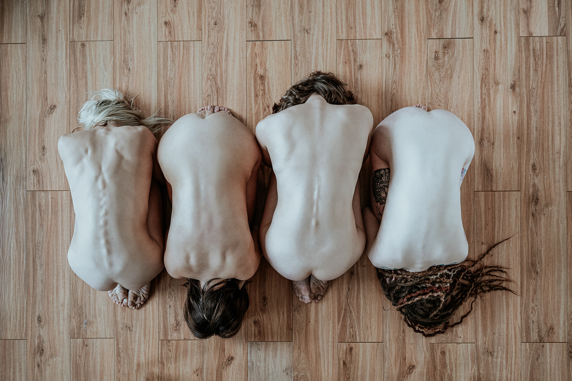 E. | Evas Lilith | L. | Cat with heels