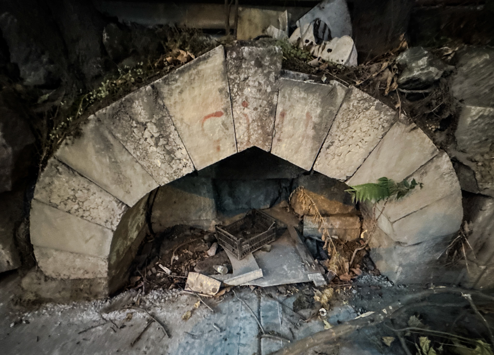 Altınşehir: Ottoman fountain cornice