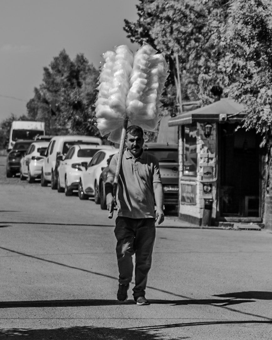 Cennet Piknik Alanı: a candyman