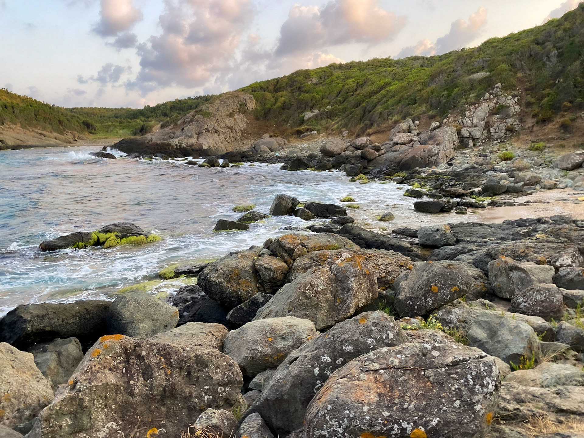 between the 'English' houses and Riva: a cove