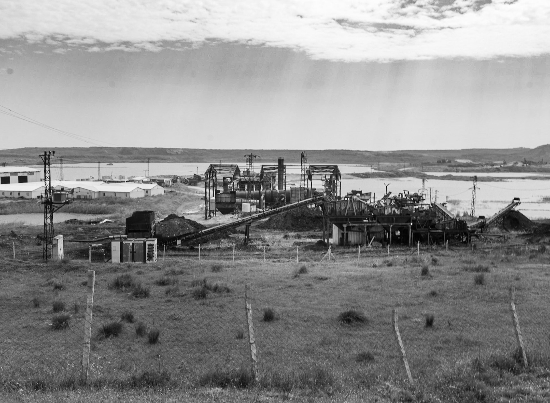 Yeniköy: active mineworks