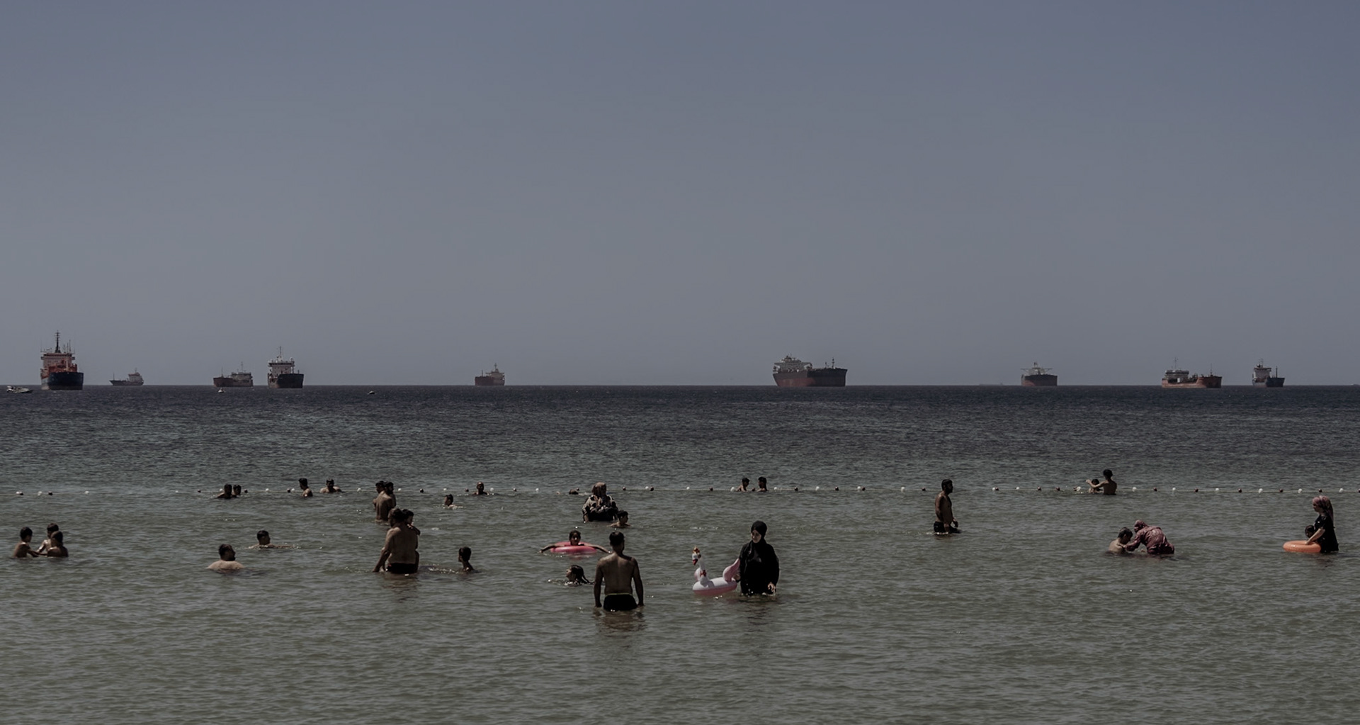 Küçükçekmece causeway: Menekşe strand