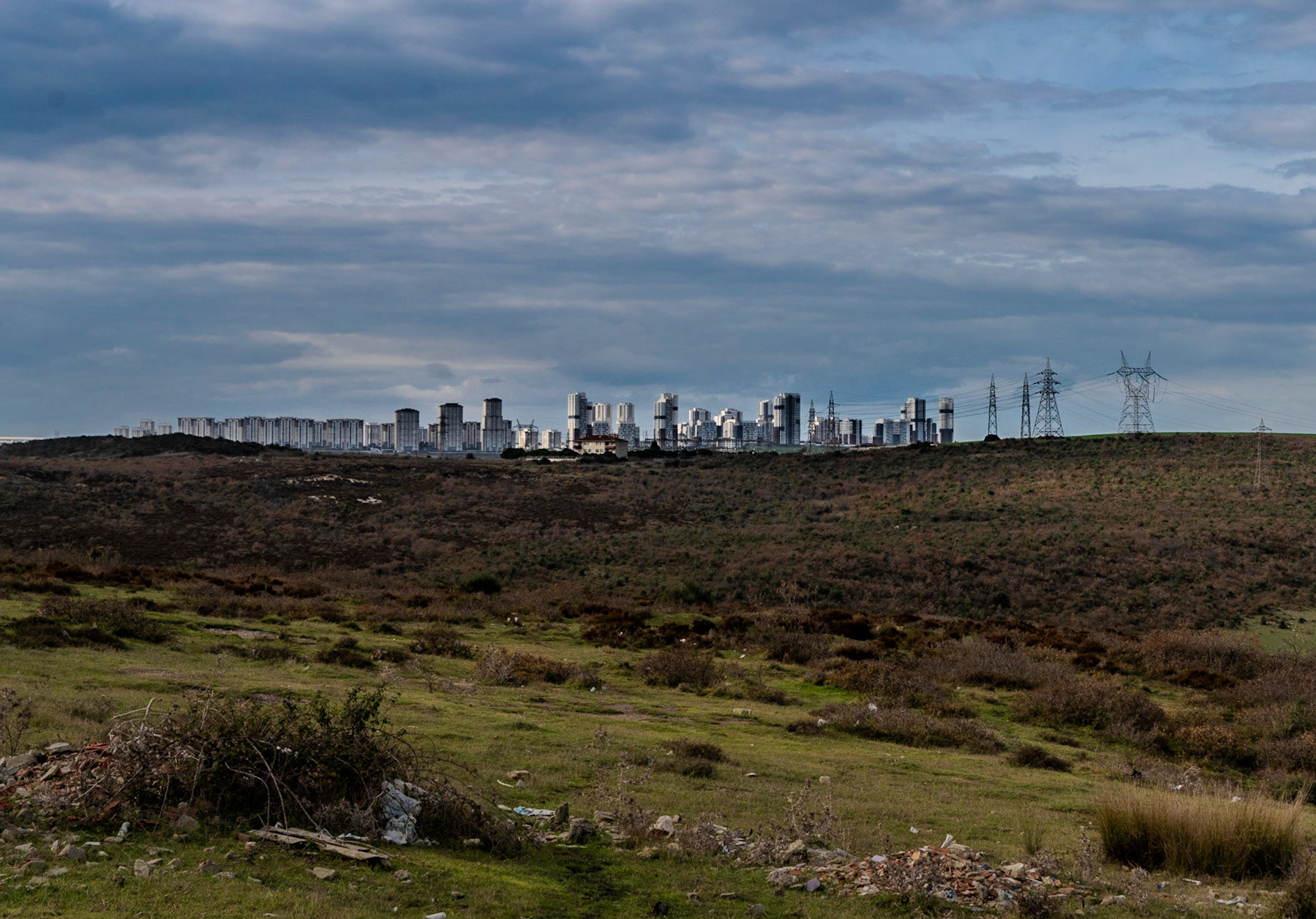 between speculators’ crest and the site of Spradon: a city of the future (Eston Şehir?)