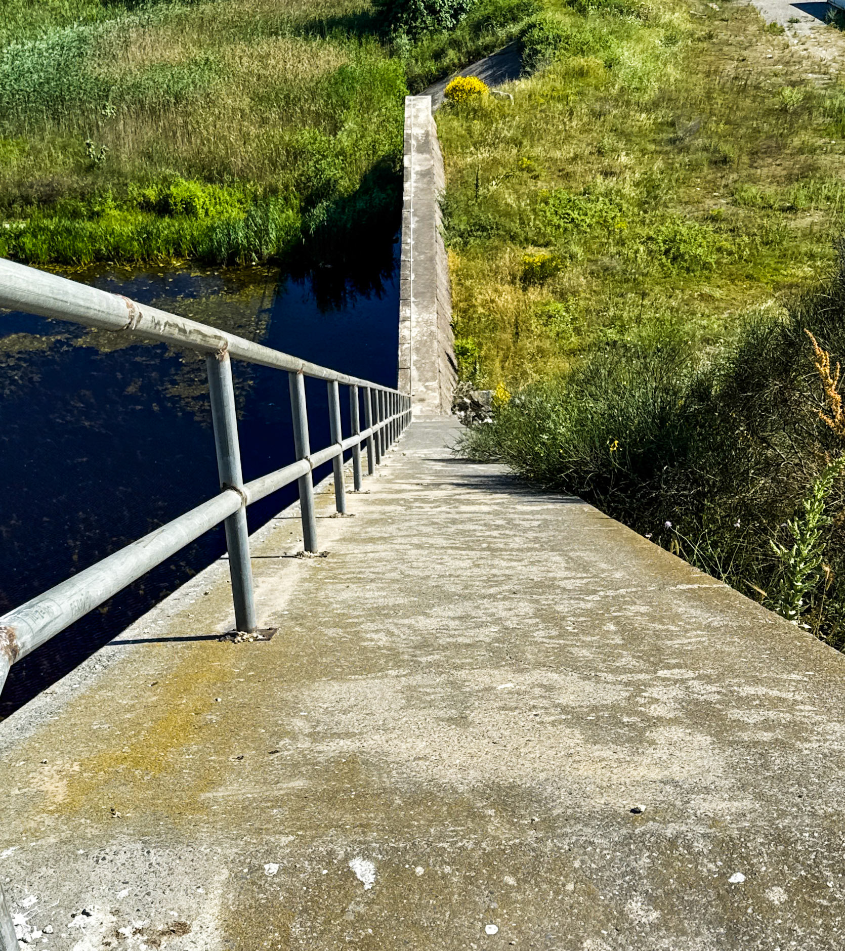 Sazlıdere dam: steep descent
