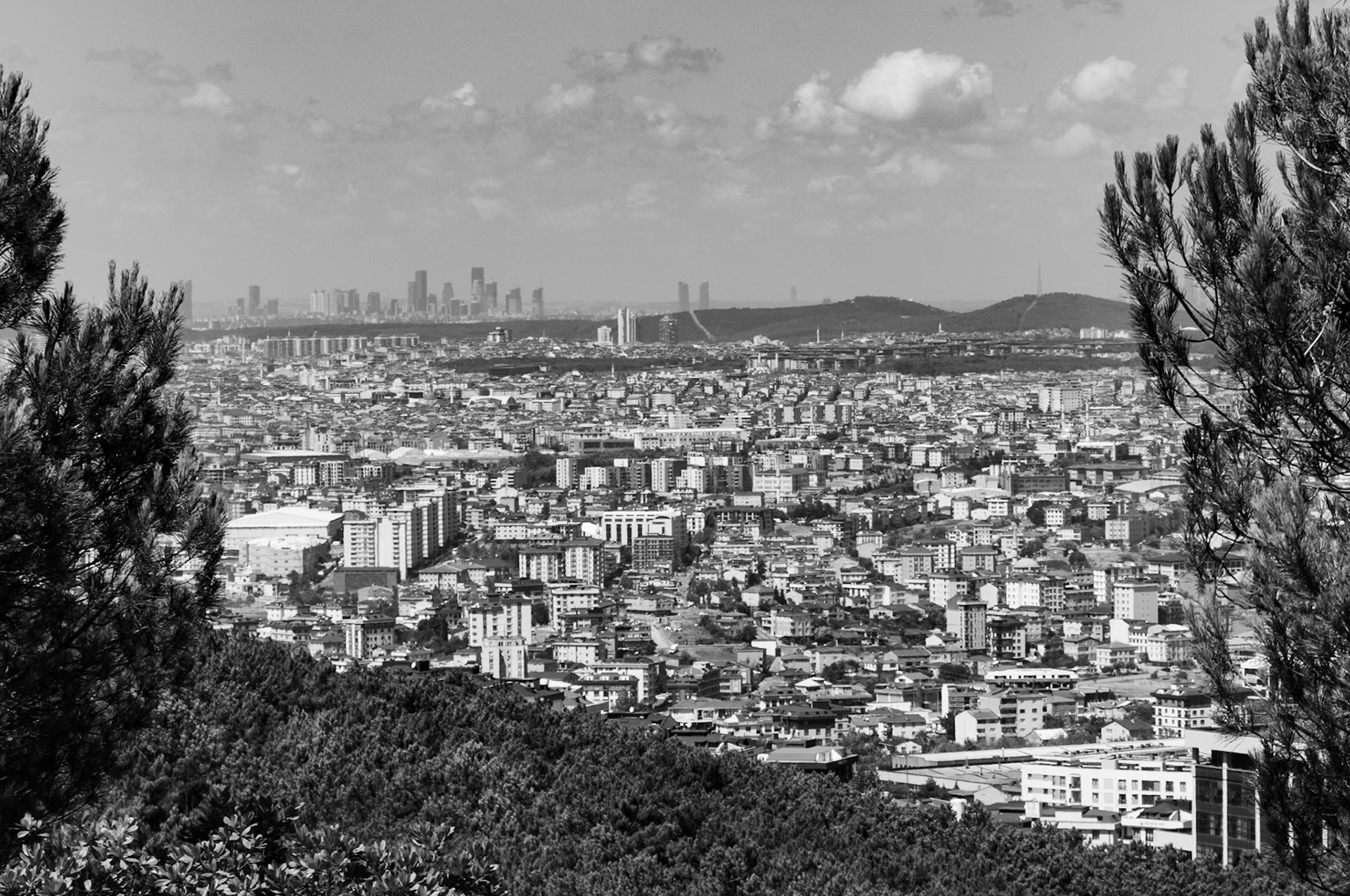 Zirve hills and viewpoints: urban spawl