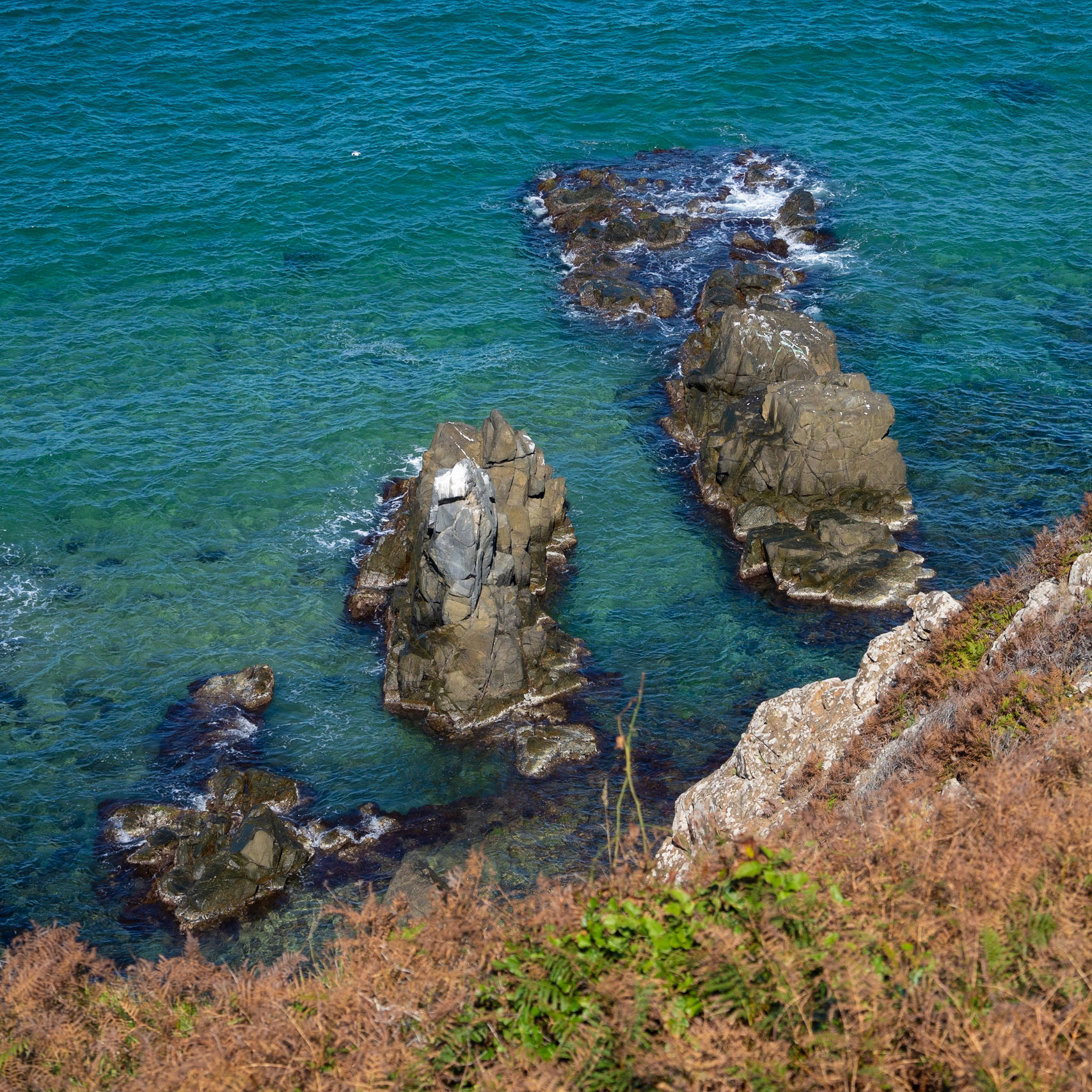 heading west along the line of the Black Sea: sea rocks