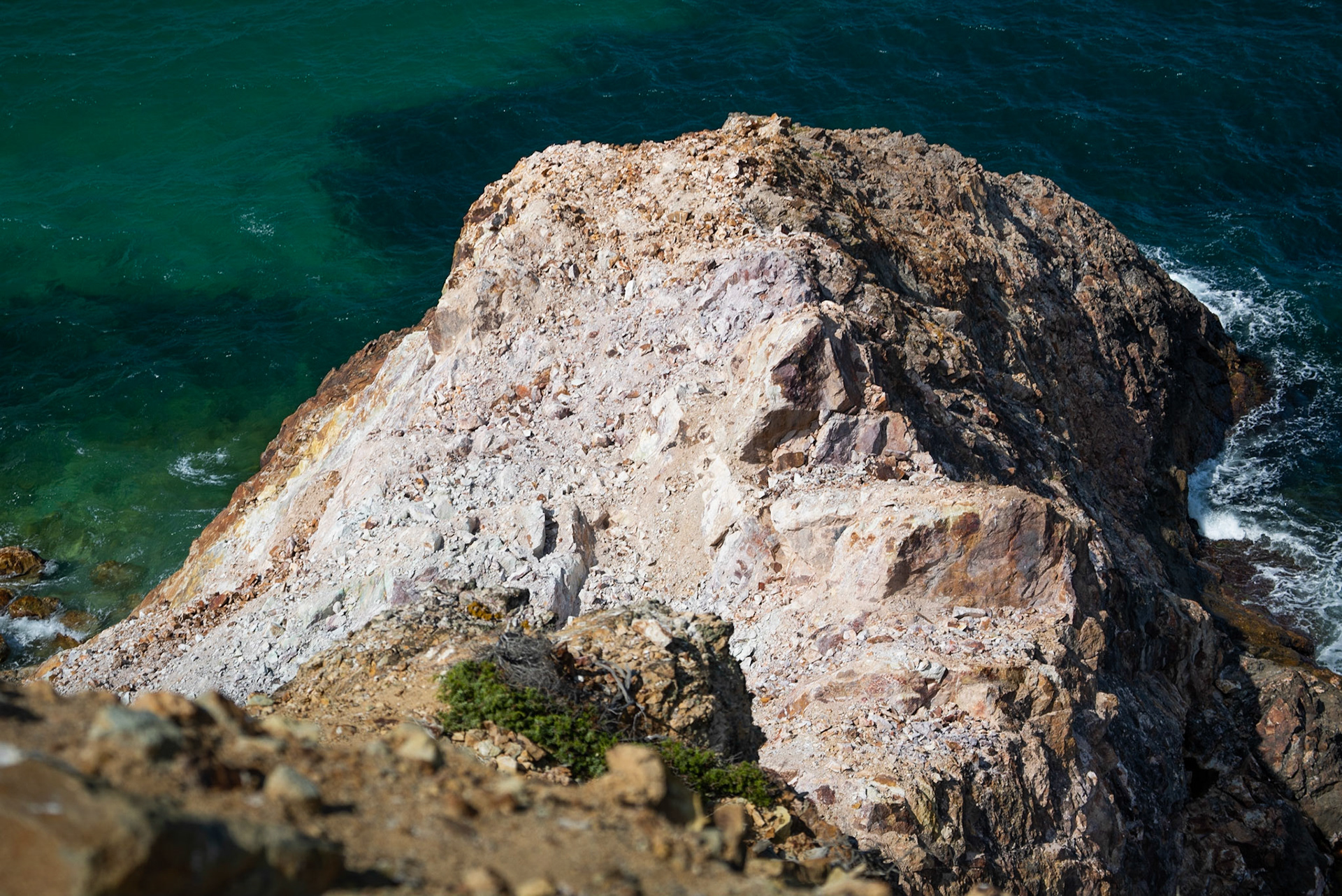 Kurna quarry: a half-quarried rock