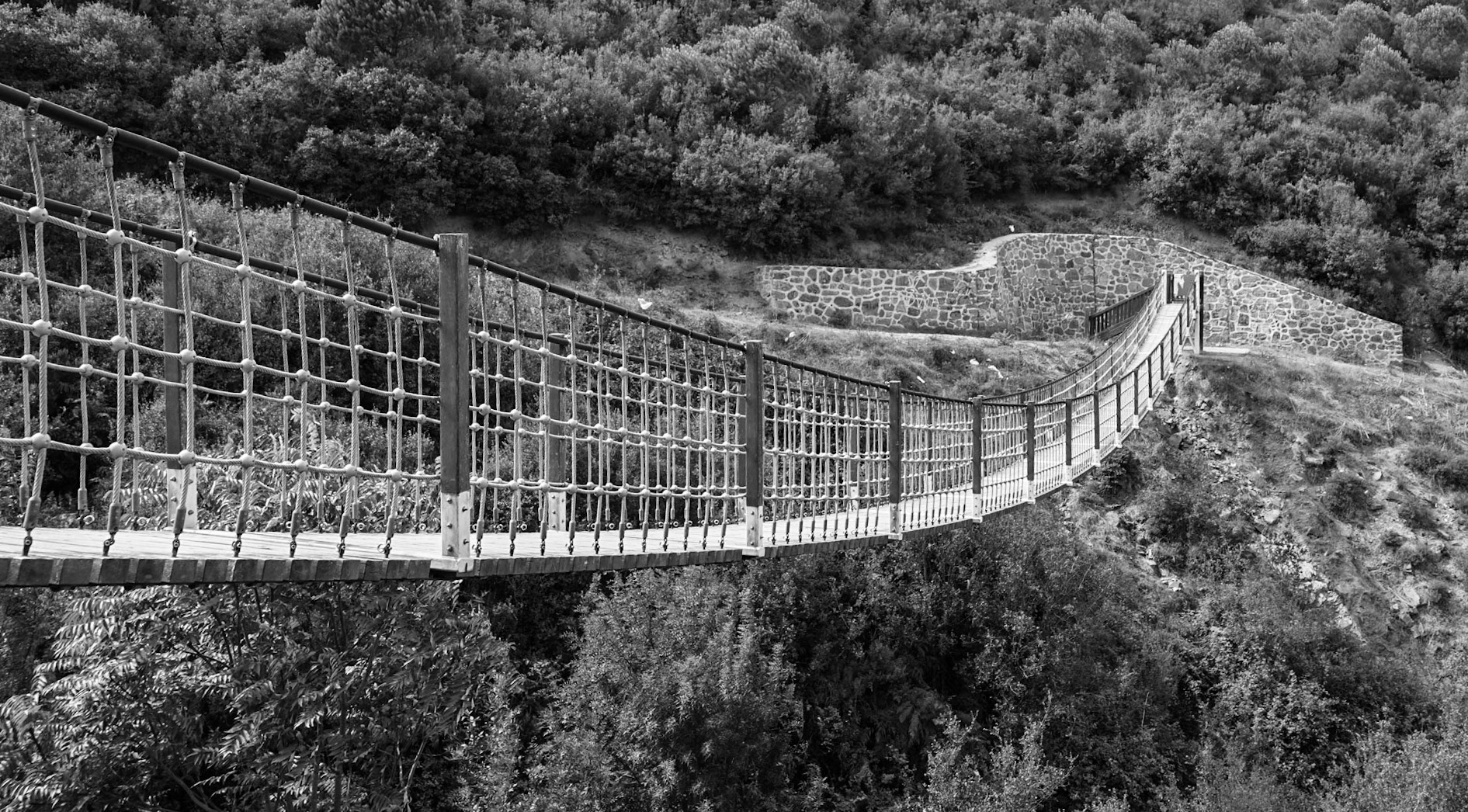 between Güzelce aqueduct and Alibey dam: rope bridge