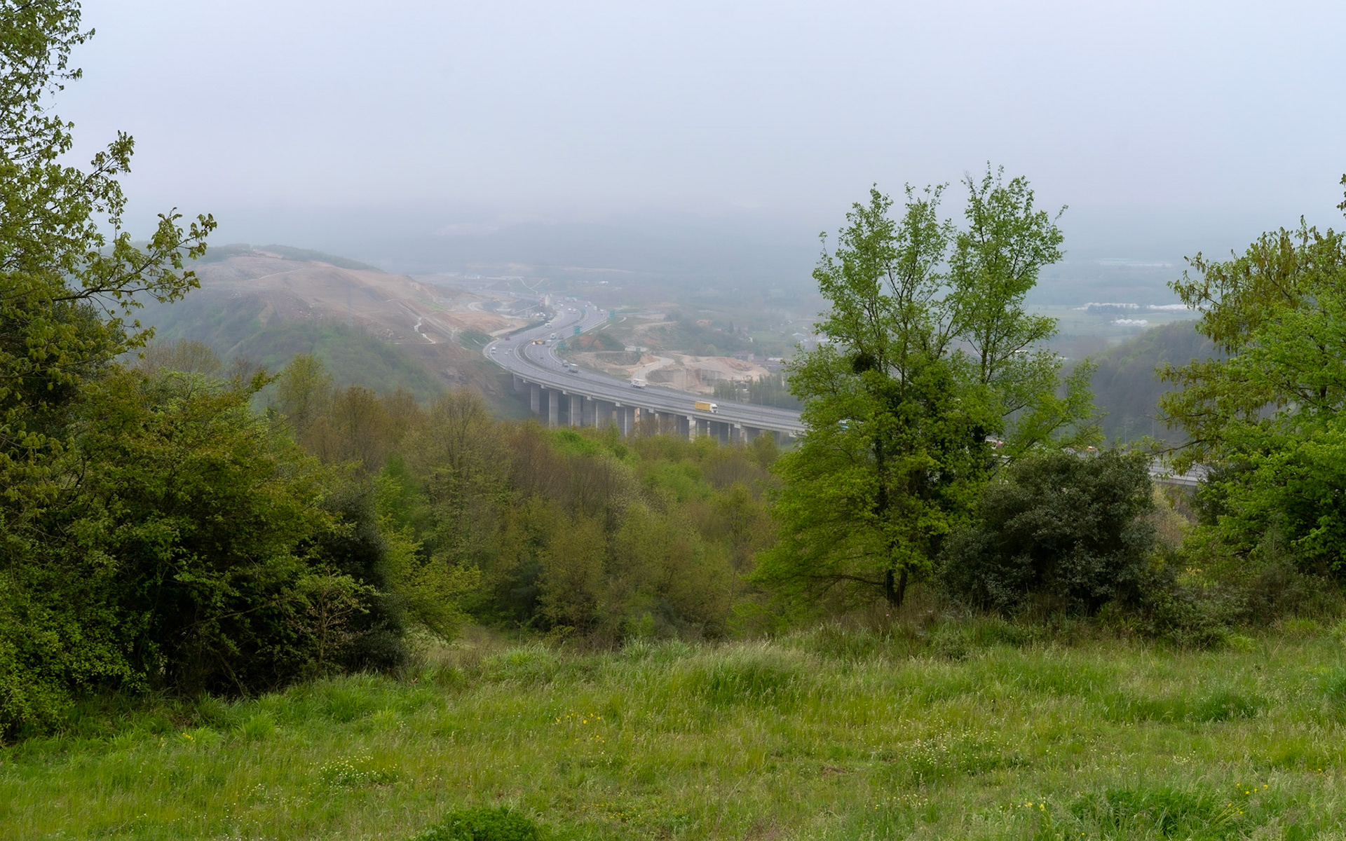 between Bozhane and Kılıçlı Köyü: motorway view