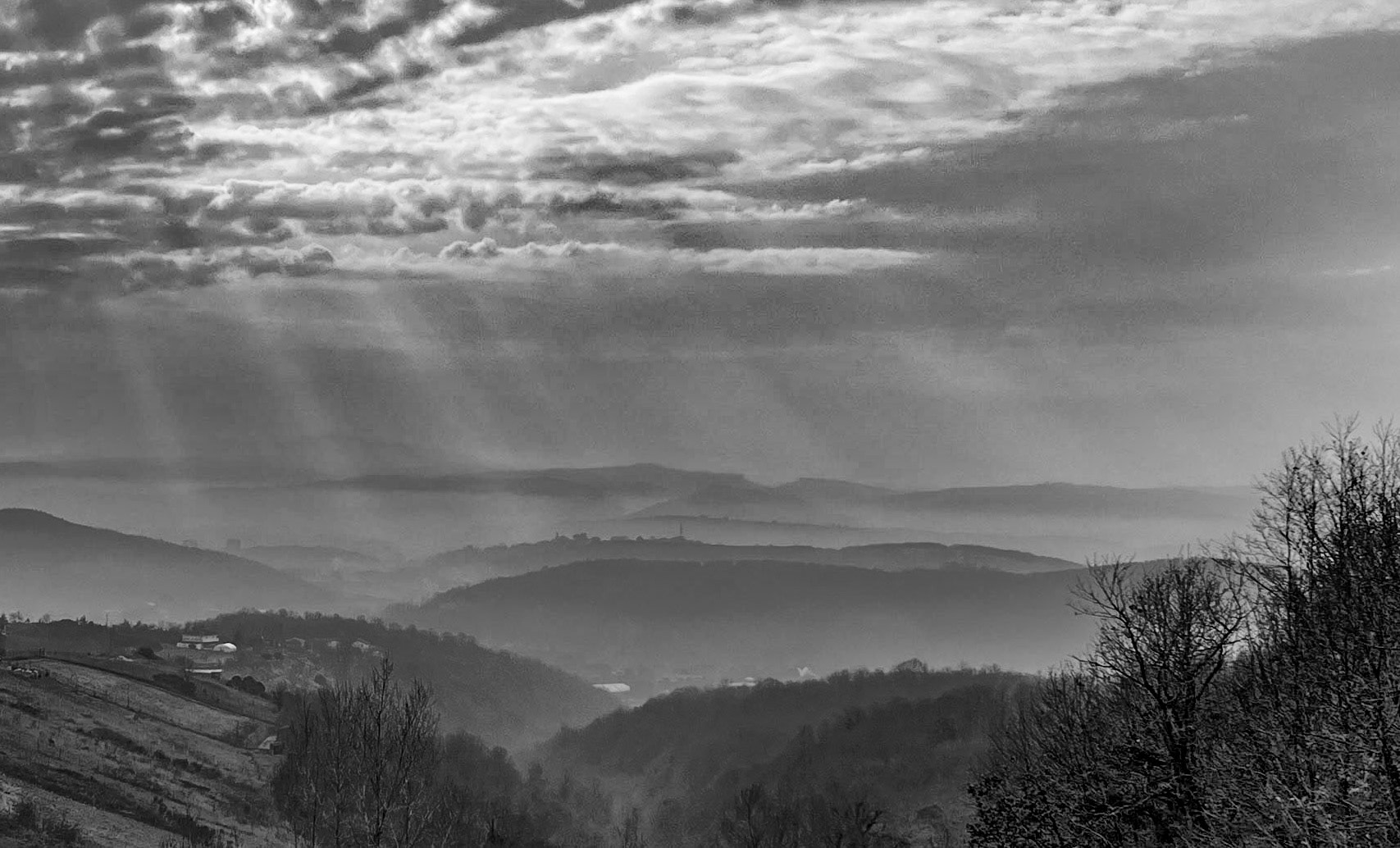 between Kılıçlı and İshaklı: land and sky scape