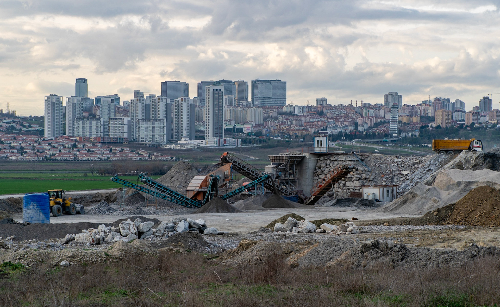 between Tahtakale and Bathonea: recently-made gravel pit (?) with Esenyurt in the background