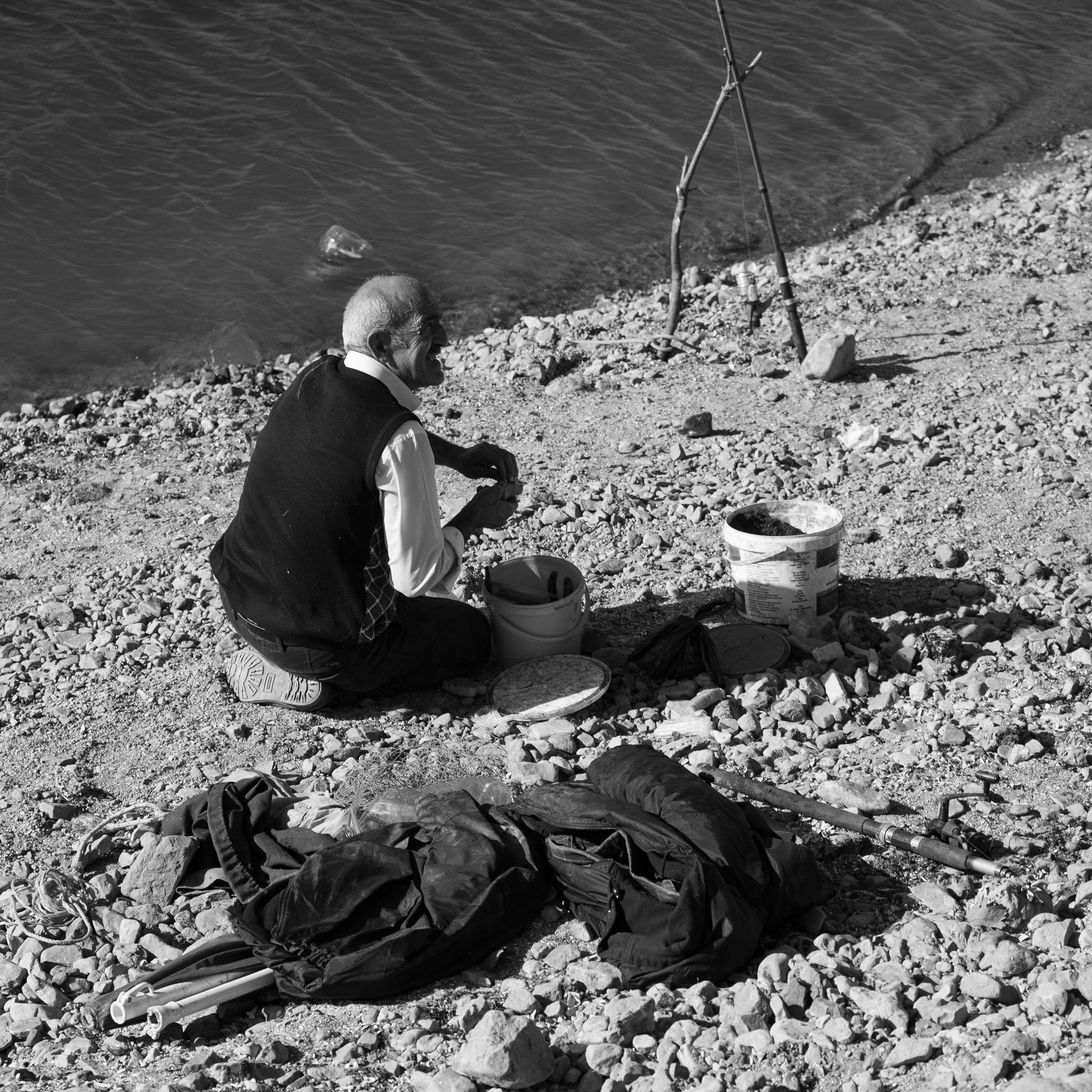 Ömerli reservoir: a fisherman