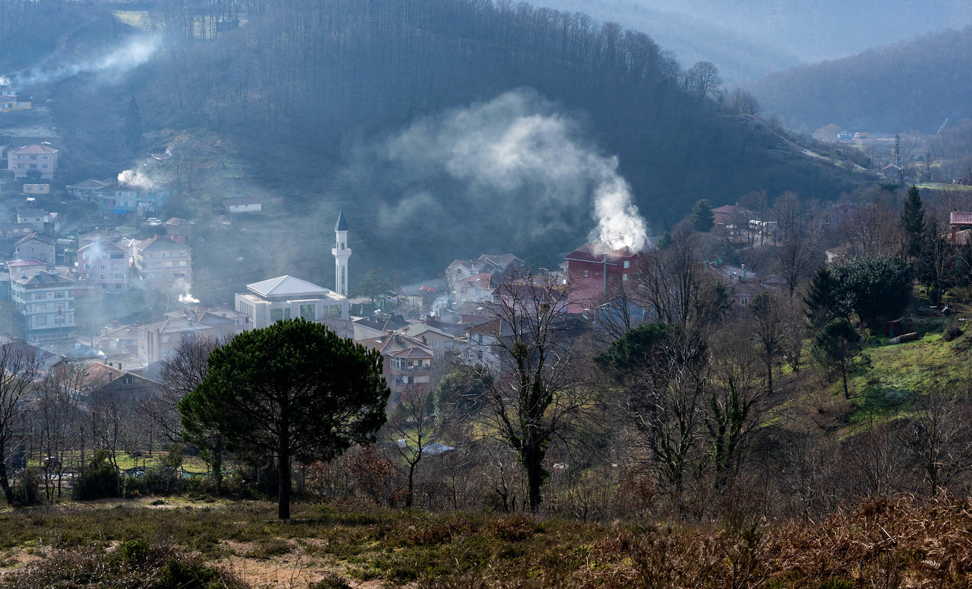 Mahmut Şevket Paşa north-western hill: view of the village