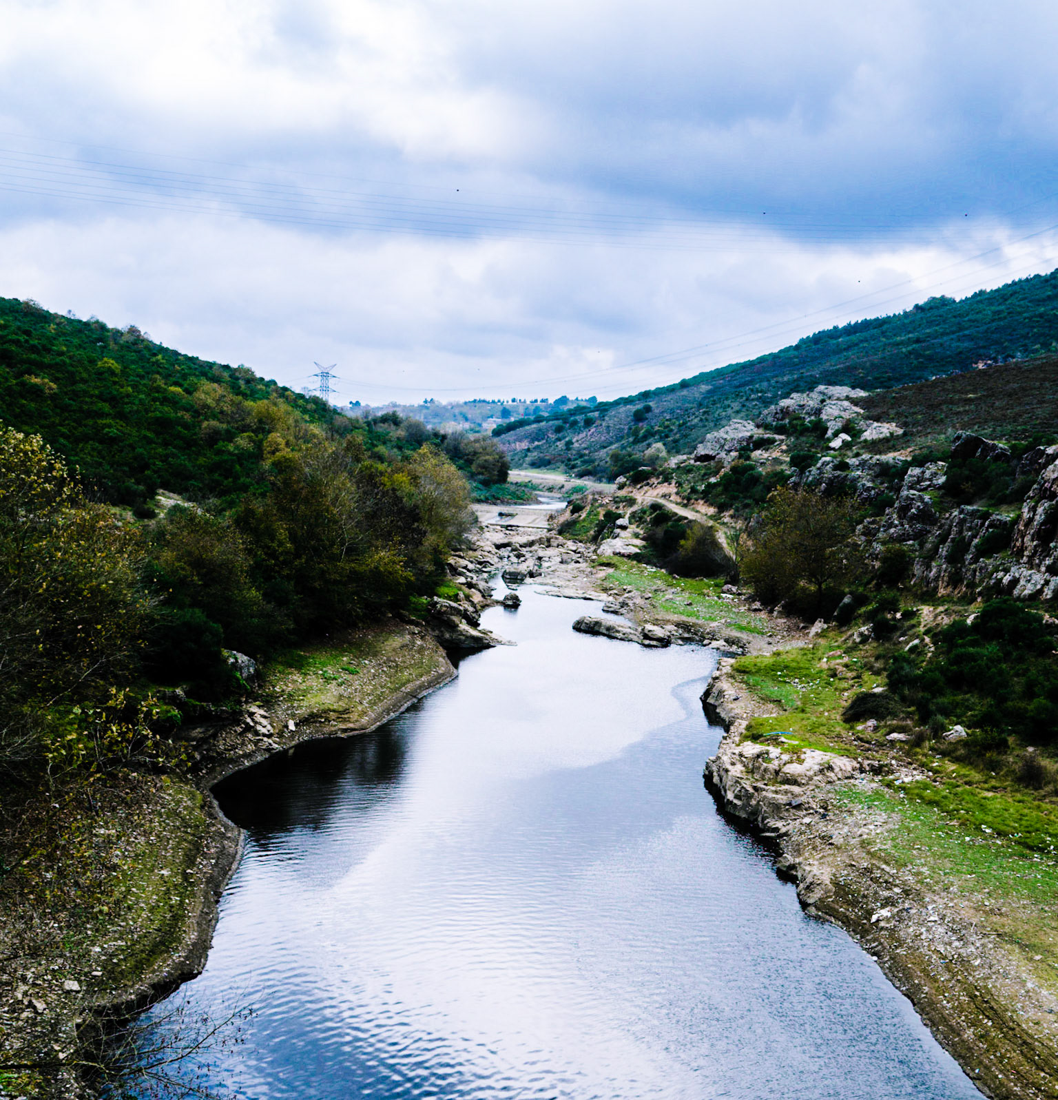Paşaköy gorge: looking west towards Paşaköy dam