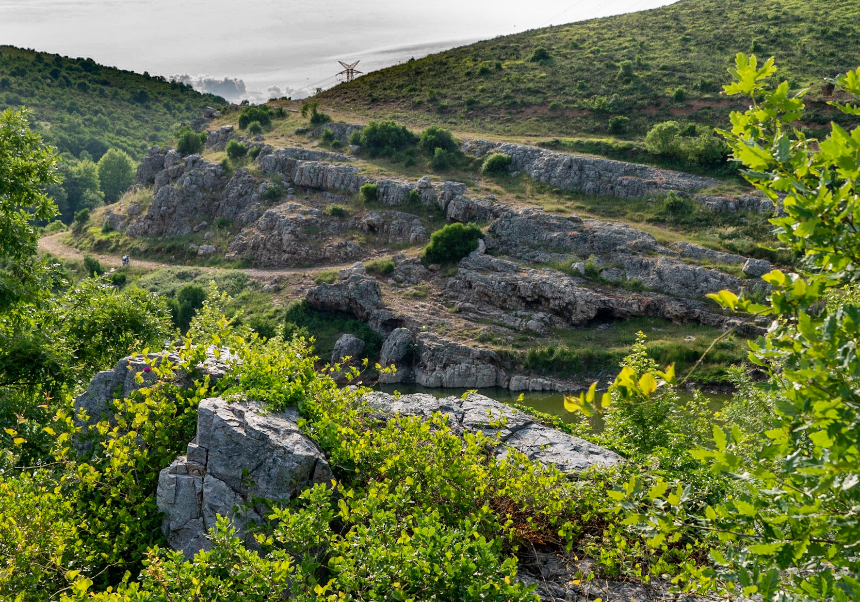 Paşaköy gorge: rocky side