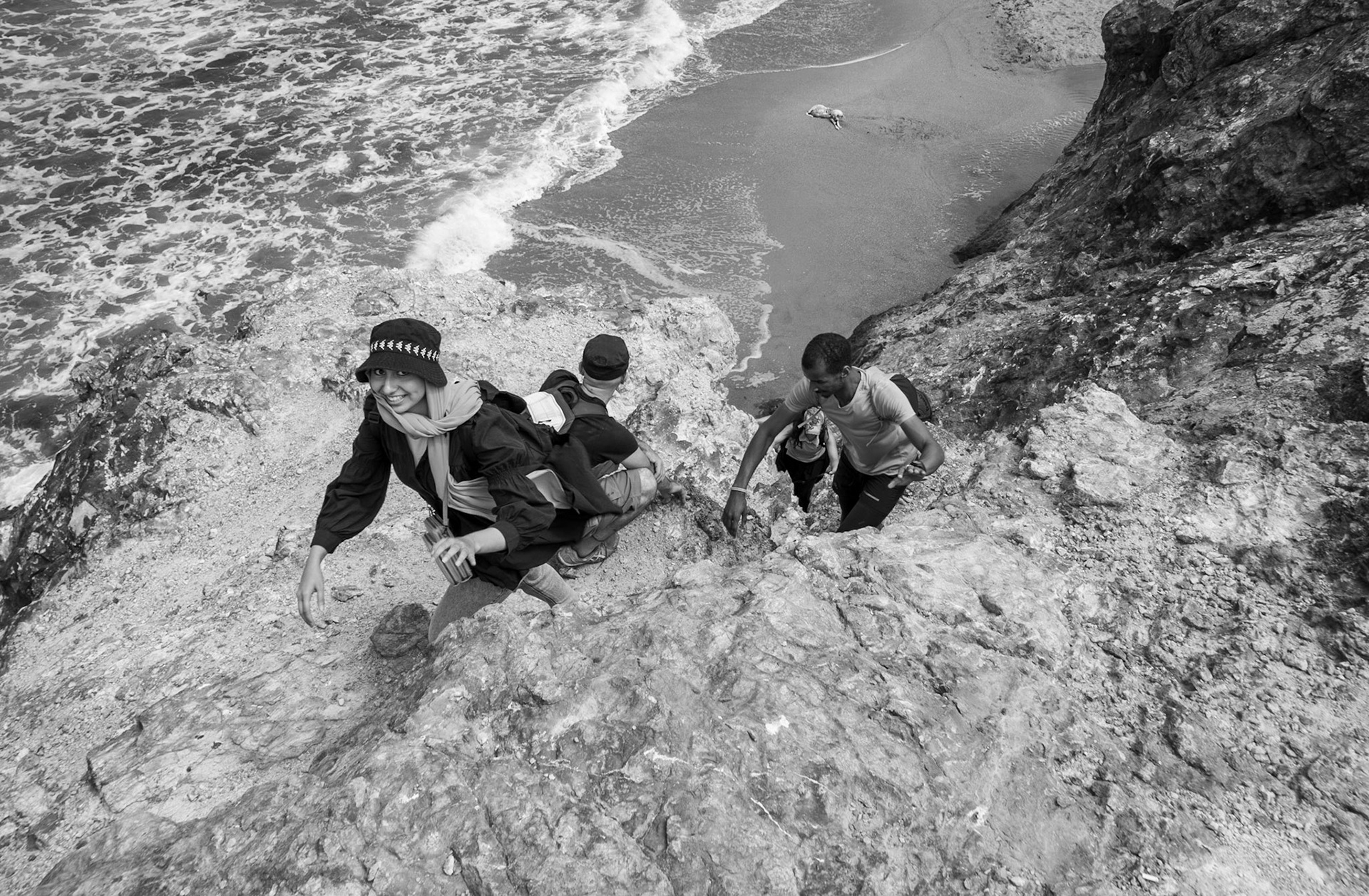 the beach between Kurna fishing hamlet and Kurna abandoned quarry: climbing up the next headland