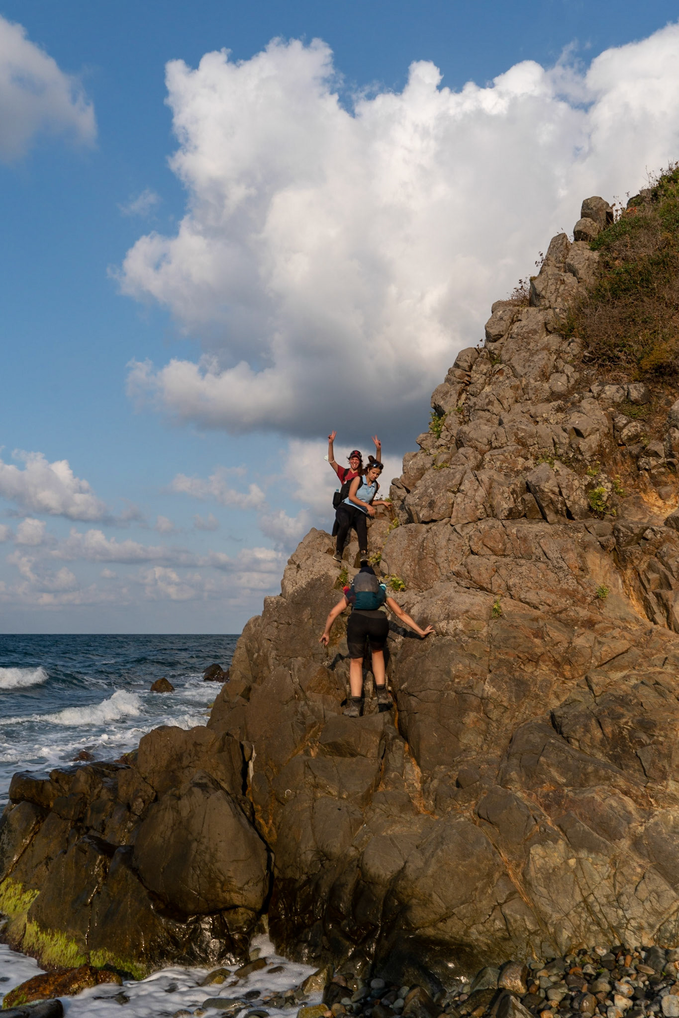 between the 'English' houses and Riva: clambering over a headland