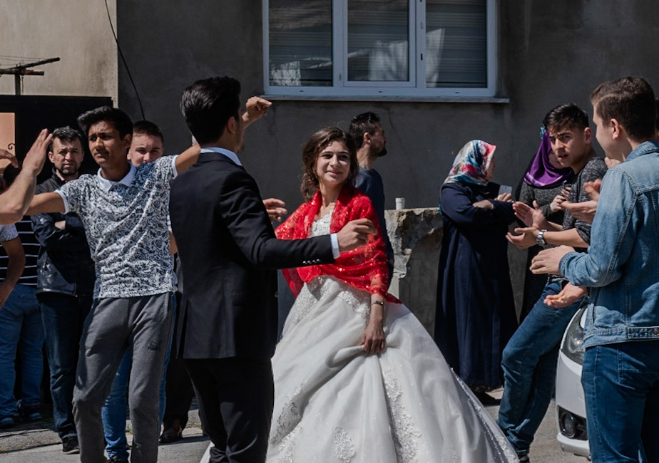 Baklalı: wedding party (I think Roma or mixed)