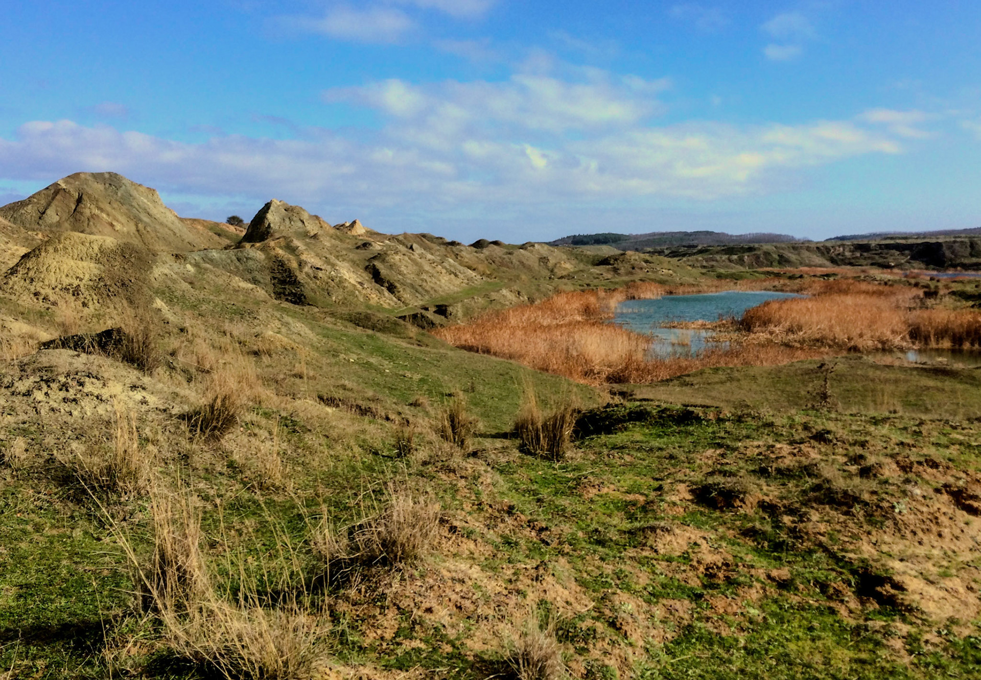 Yeniköy: abandoned opencast mine-workings