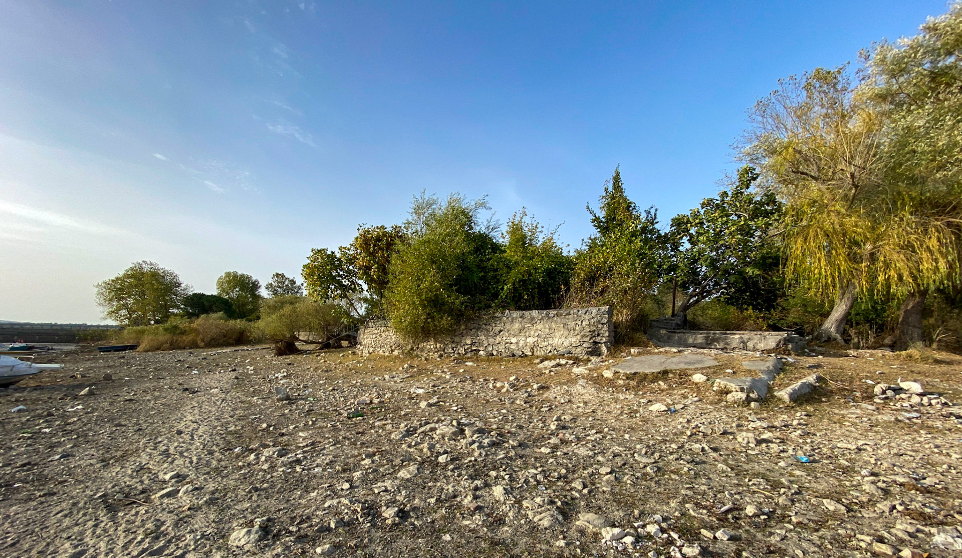 Trikos wall: (not sure if this is part of the old wall or not)