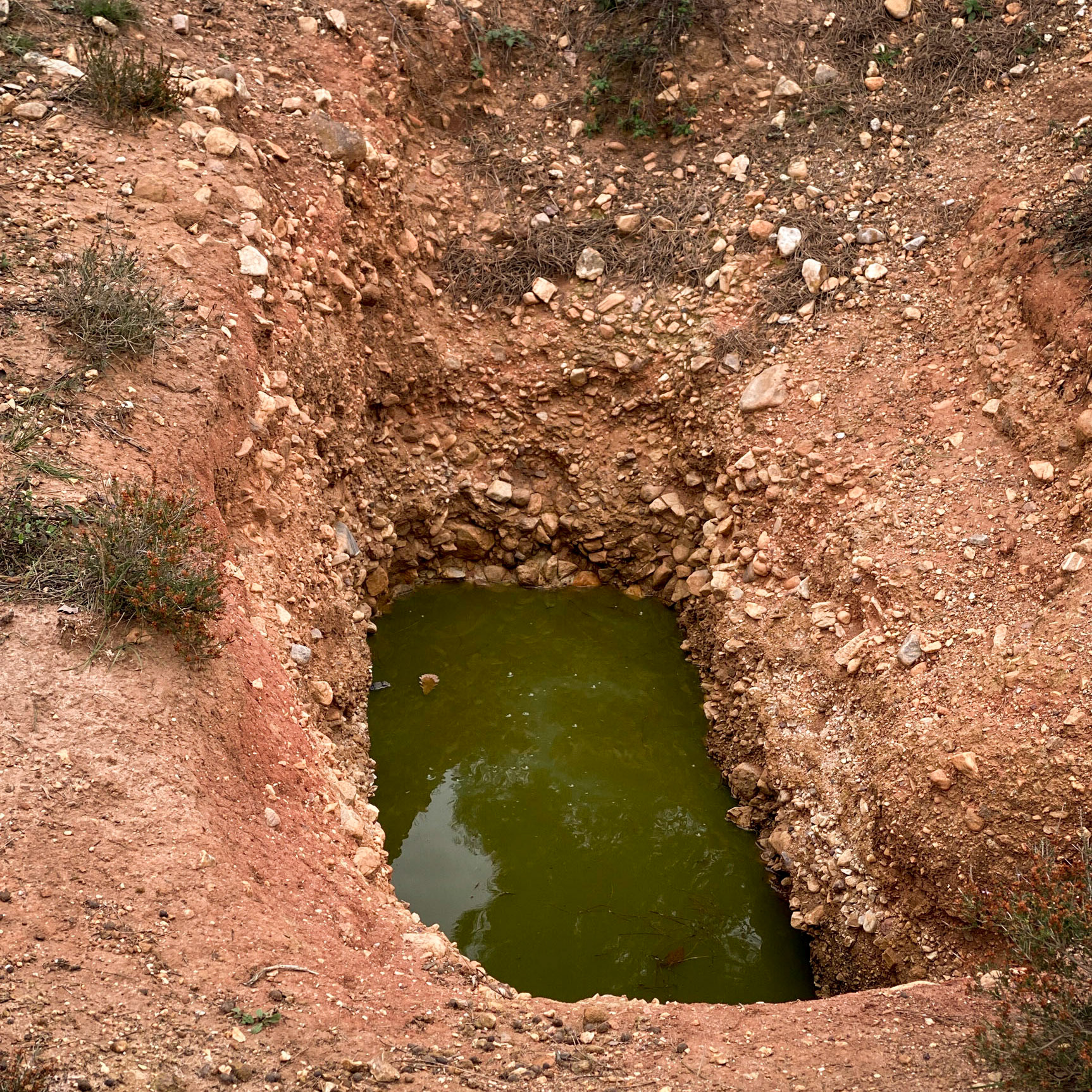 between Adadaǧ hills and Ömerli reservoir: a treasure hunters' pit (?)