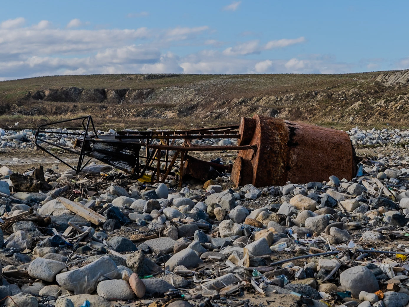 Black Sea coast east of Yeniköy: washed-up lighting buoy