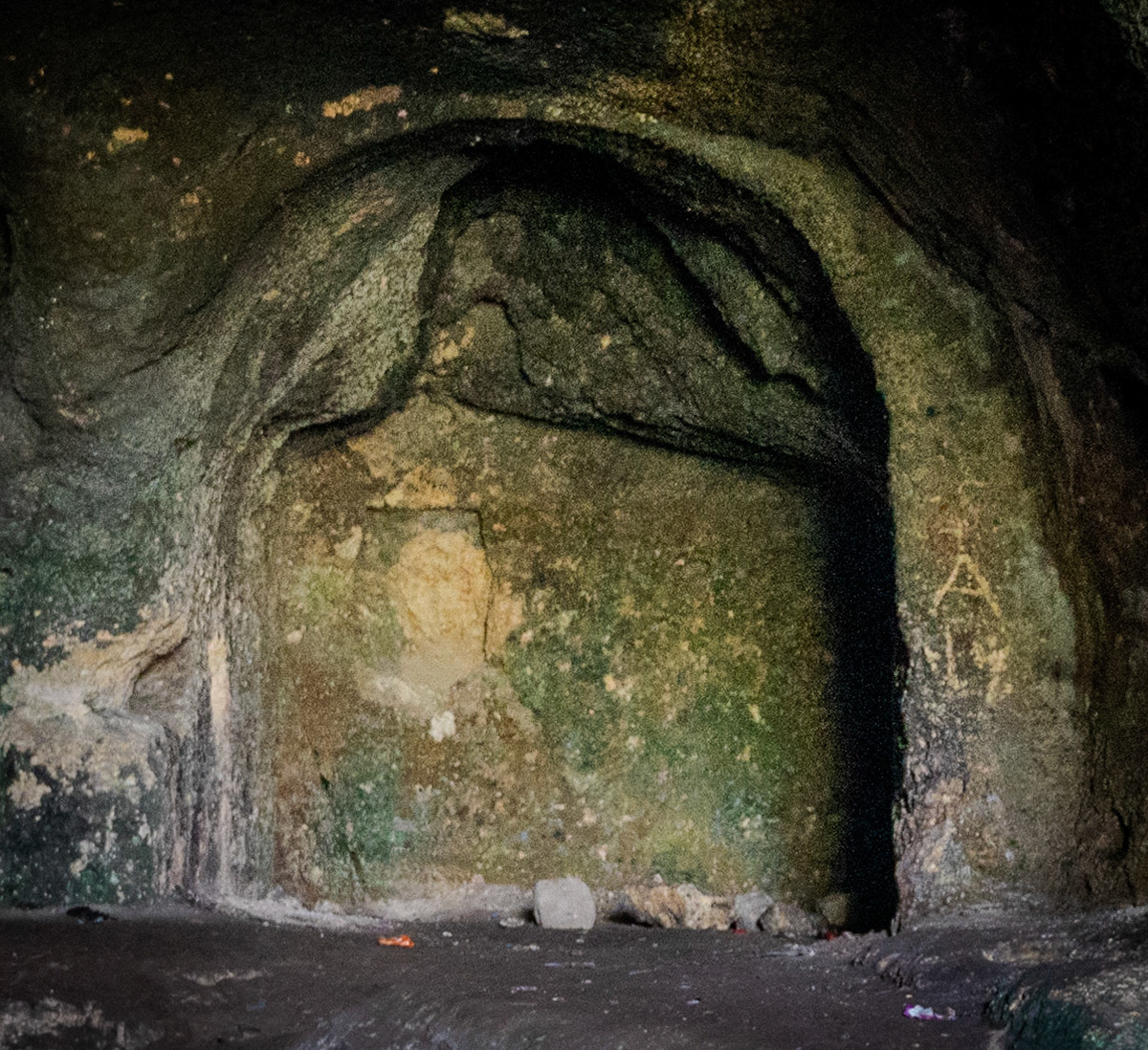 Yarımburgaz cave: remains of the Byzantine church inside the cave with (I suppose) a faded Virgin Mary