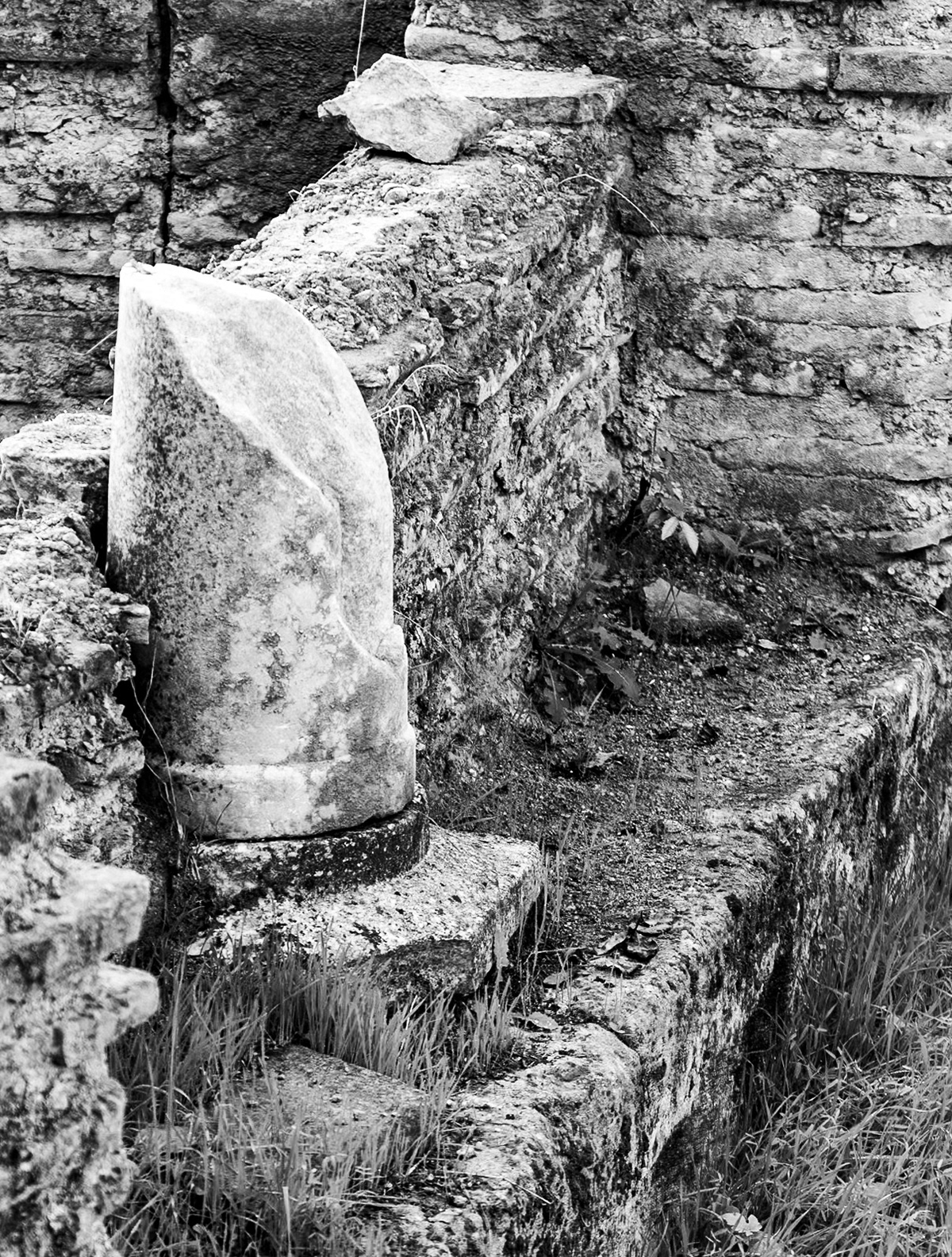 Bathonea north: Roman ruins