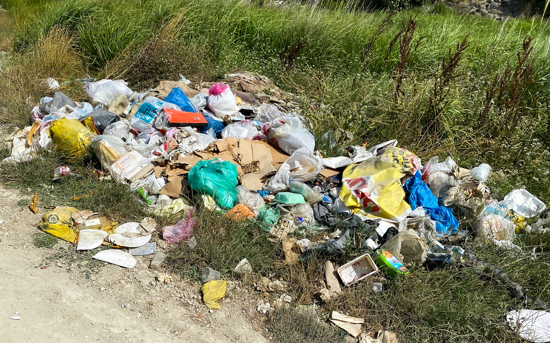 Sazlıdere northern reservoir: trash