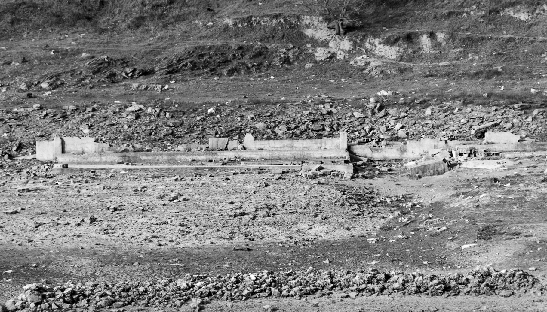 Şamlar: the almost-dry Sazlıdere reservoir bed south of the village; note the long-submerged ruins