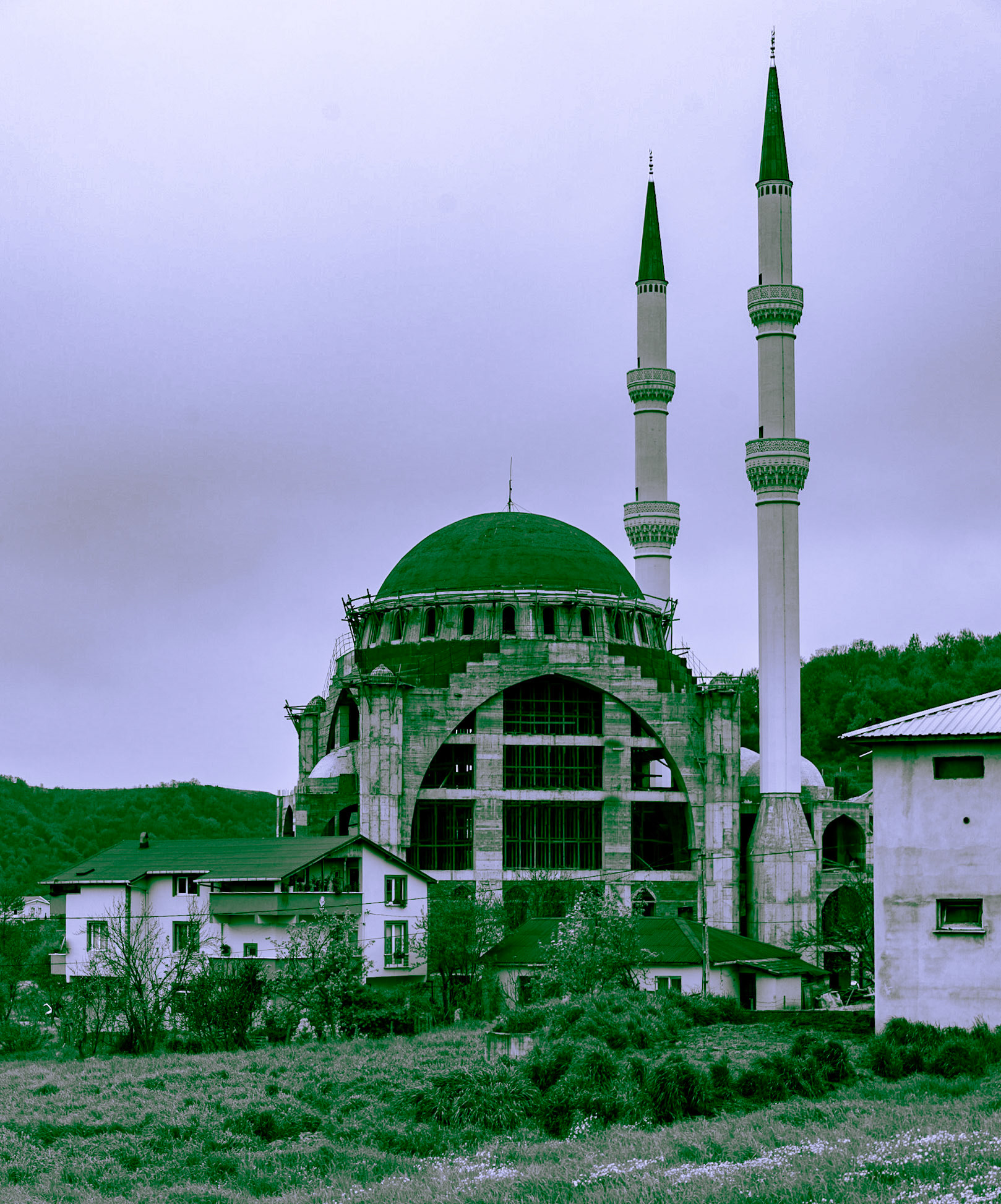 İshaklıköy: long-unfinished mosque