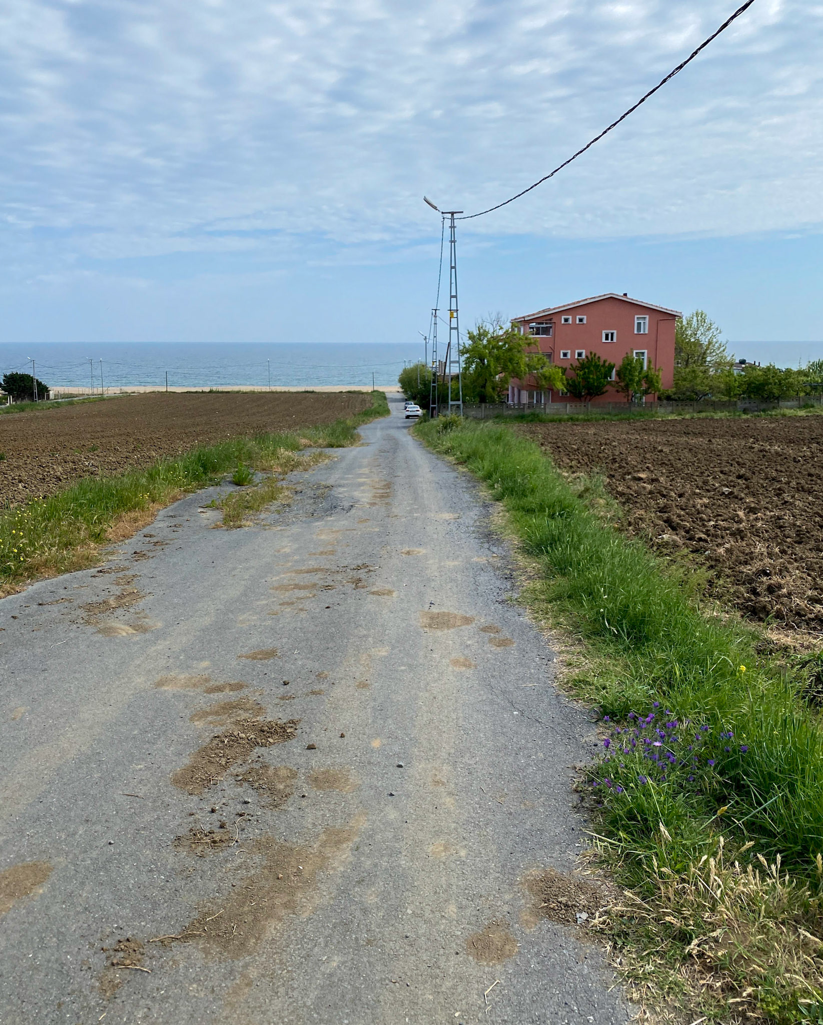 Yeniköy: a road to the sea