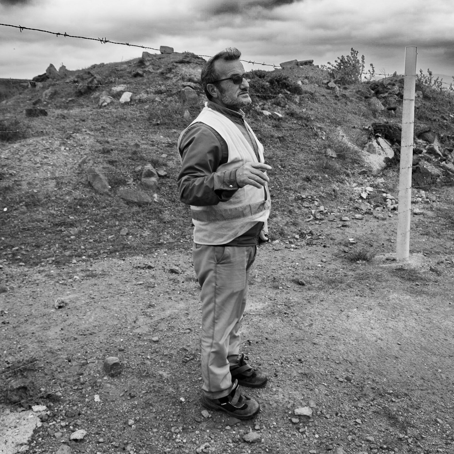 Adadaǧ hills: fence-repairer